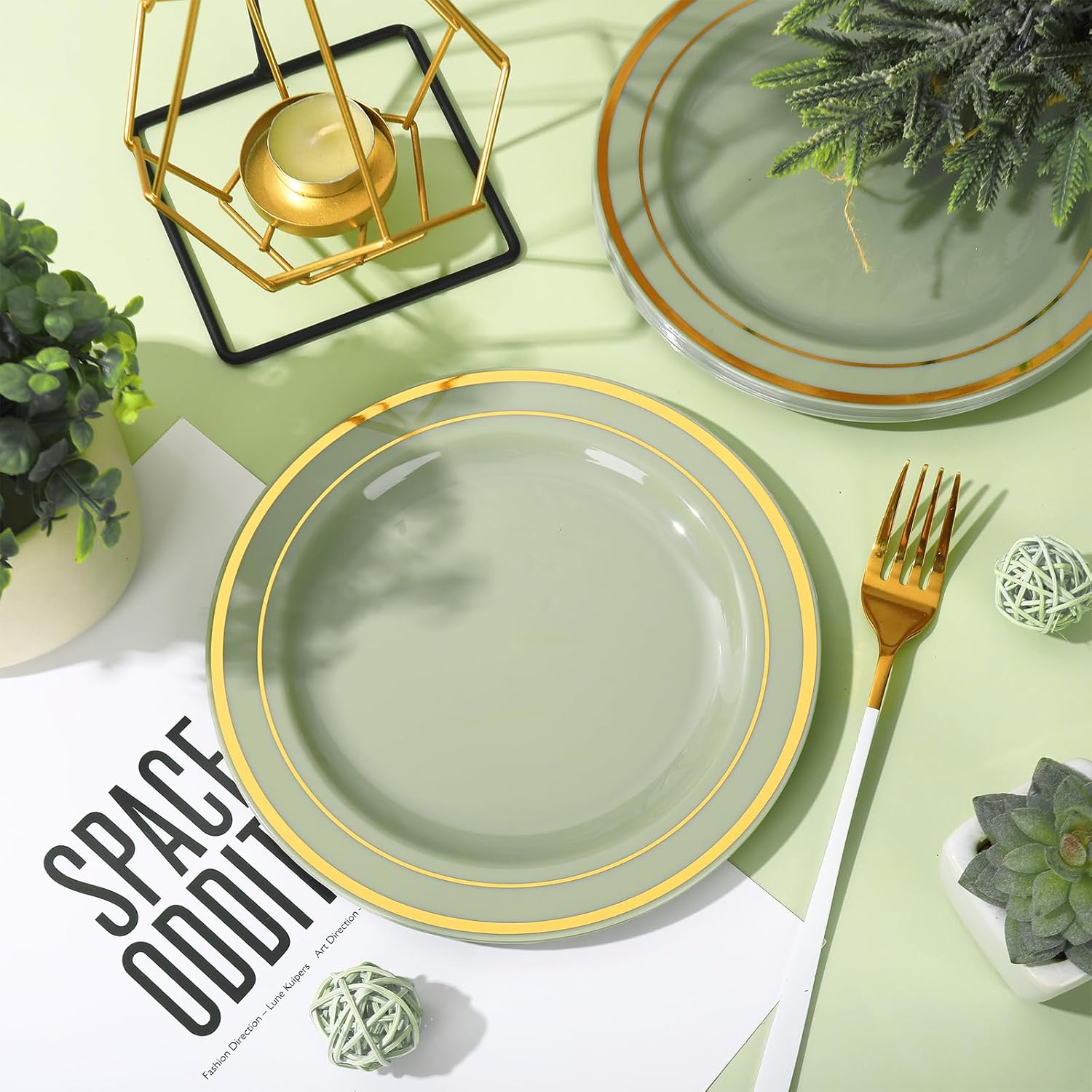 FYSUIMU 50Pcs Sage Green Plastic Plate Gold Foil Border Disposable Dessert Plates 7.3 In Salad Appetizer Plate for Bridal Shower Wedding Party Supplies Table Decor