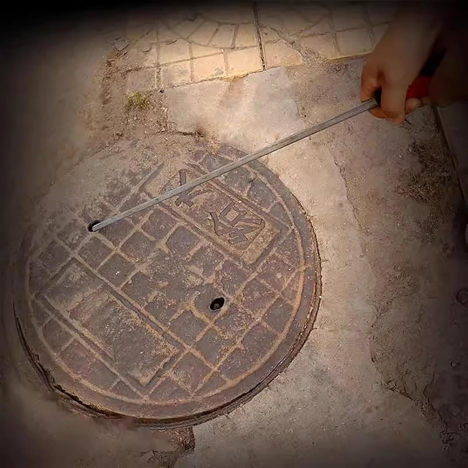 Drain Cover Pry Bar,Drain Cover Grates Pry Bar Drain Cover Hook Reachers Tool, Portable Metal Lifting Key(10mm - 80cm(31 1/2"))