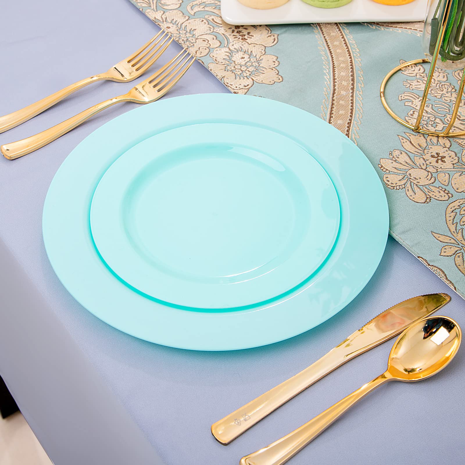 FLOWERCAT 60PCS Green Plates - Heavy Duty Green Plastic Plates Disposable for Party/Wedding - Include 30PCS 10.25inch Green Dinner Plates and 30PCS 7.5inch Green Dessert/Salad Plates