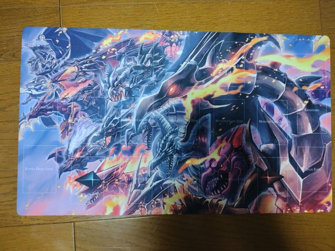 Amazon.co.jp: 真紅眼 レッドアイズ プレイマット : おもちゃ