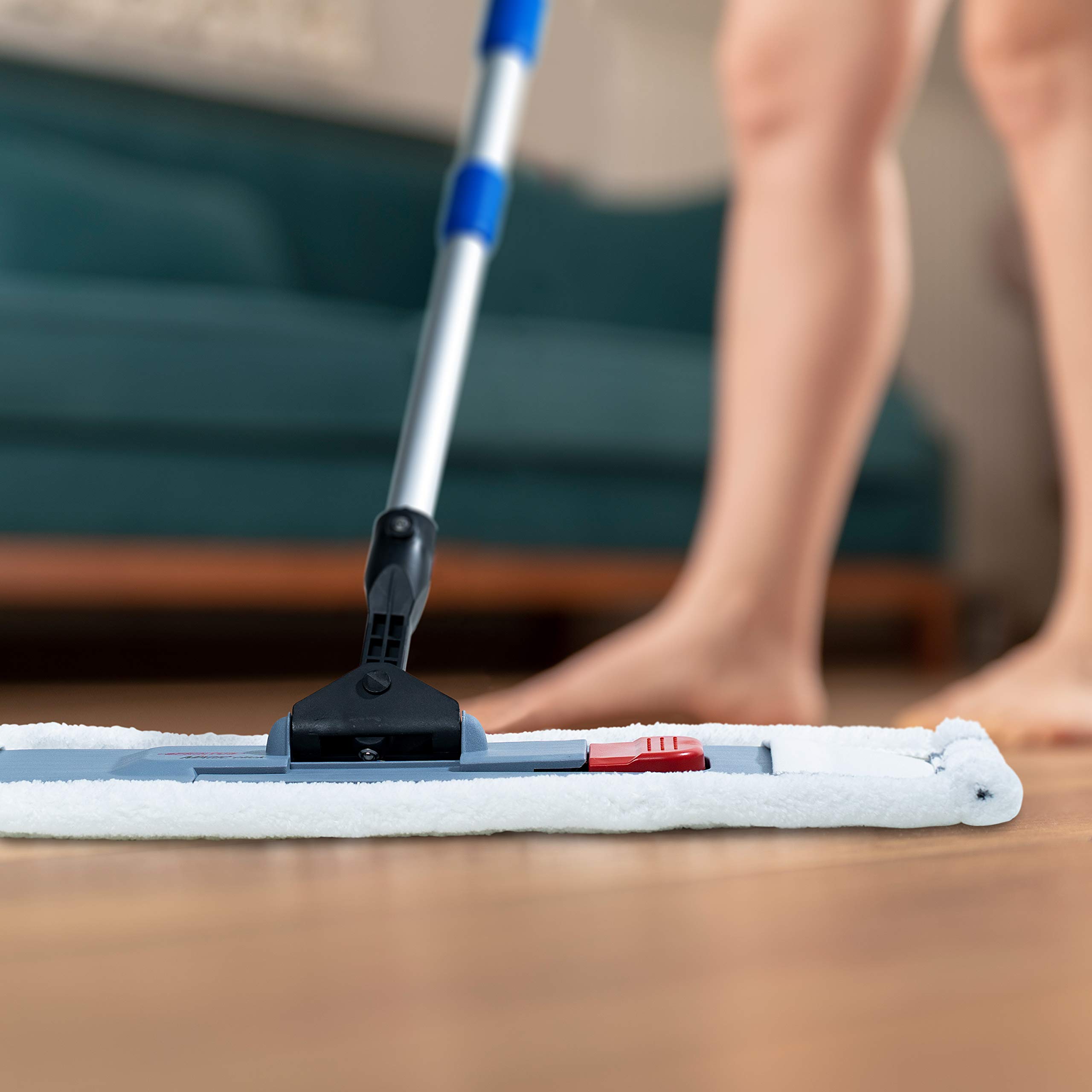 Putzen wie die Profis Bodenwischer-Set mit Teleskopstiel 170 cm Höhenverstellbar Wischmopp mit Magnetischer Halterung Mikrofaserbezug für Fliesen Parkett Laminat inkl. GlasRein
