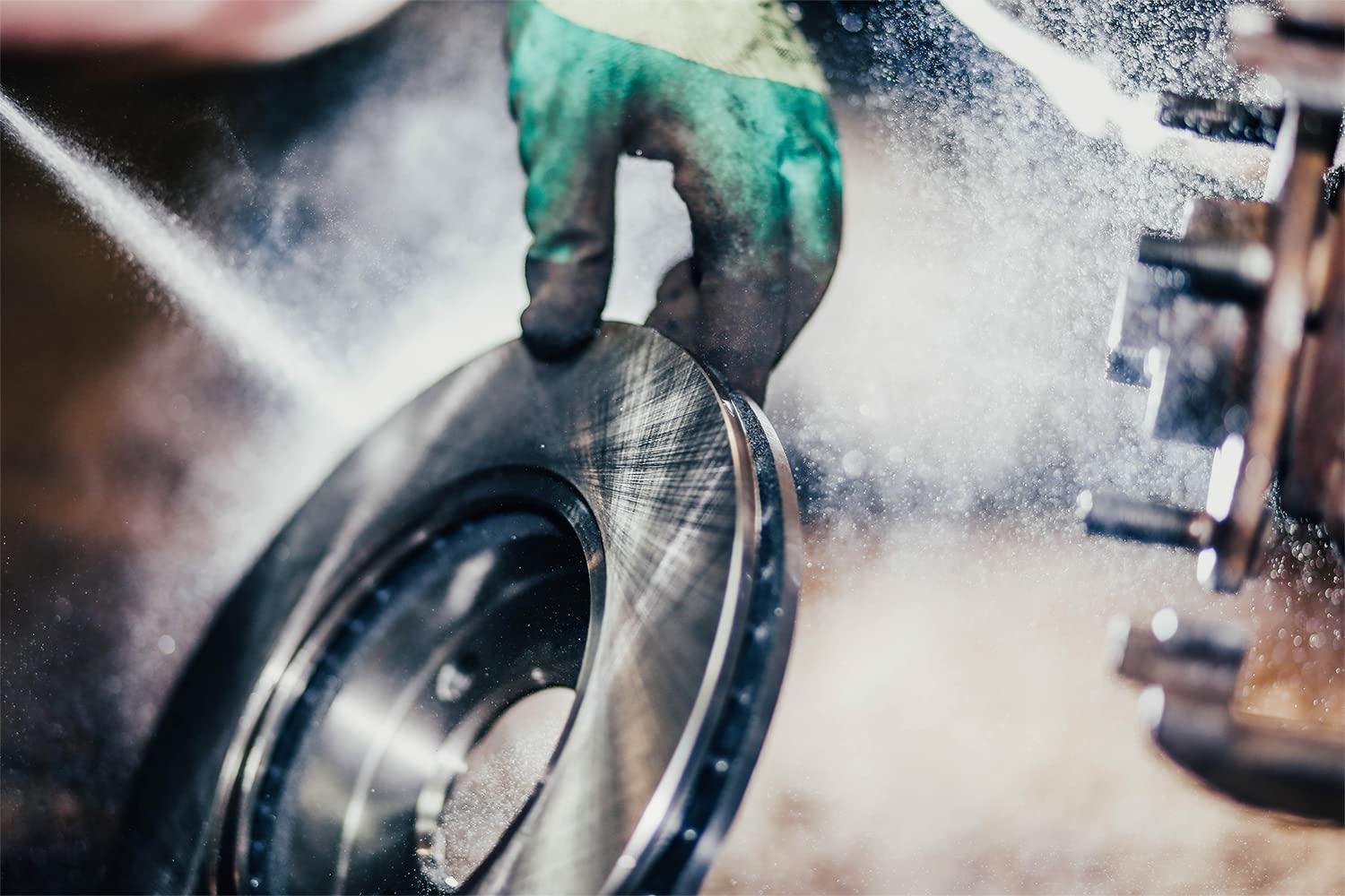 Normfest Bremtec Bremsenreiniger – mit Aceton, rückstandsfrei, für Bremsen, Metallteile und Klebeflächen, Starke Reinigungsleistung für Werkstatt und Industrie, schnell trocknend, 12x 600 ml