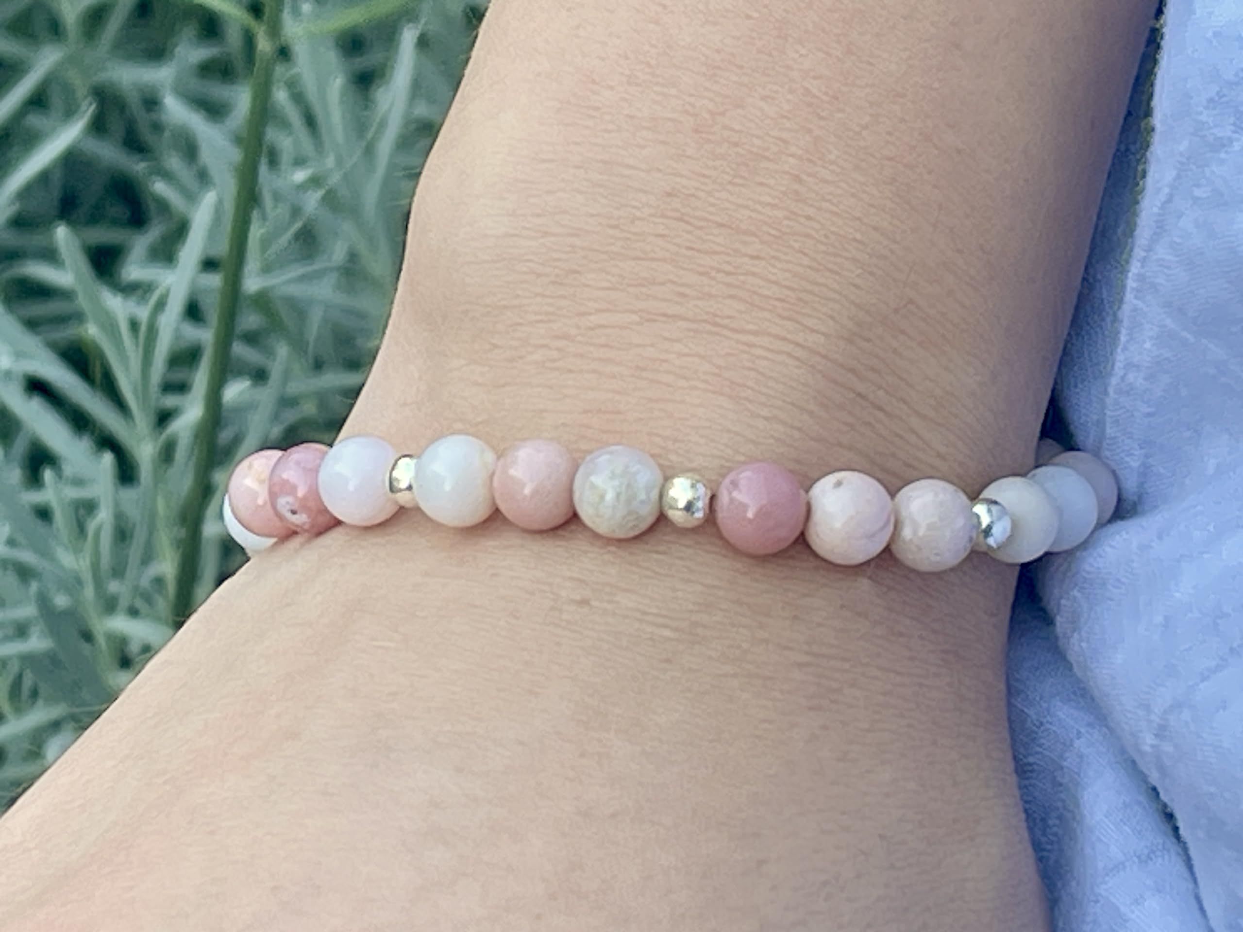 Rosa Opal Armband Perlen echt 6mm mit Edelstahlperlen 4mm Silber Gold Roségold oder Ionisiert - Handmade Perlenarmband Lebenskraft Kreativität und Ruhe - Spiritueller Schmuck Unisex