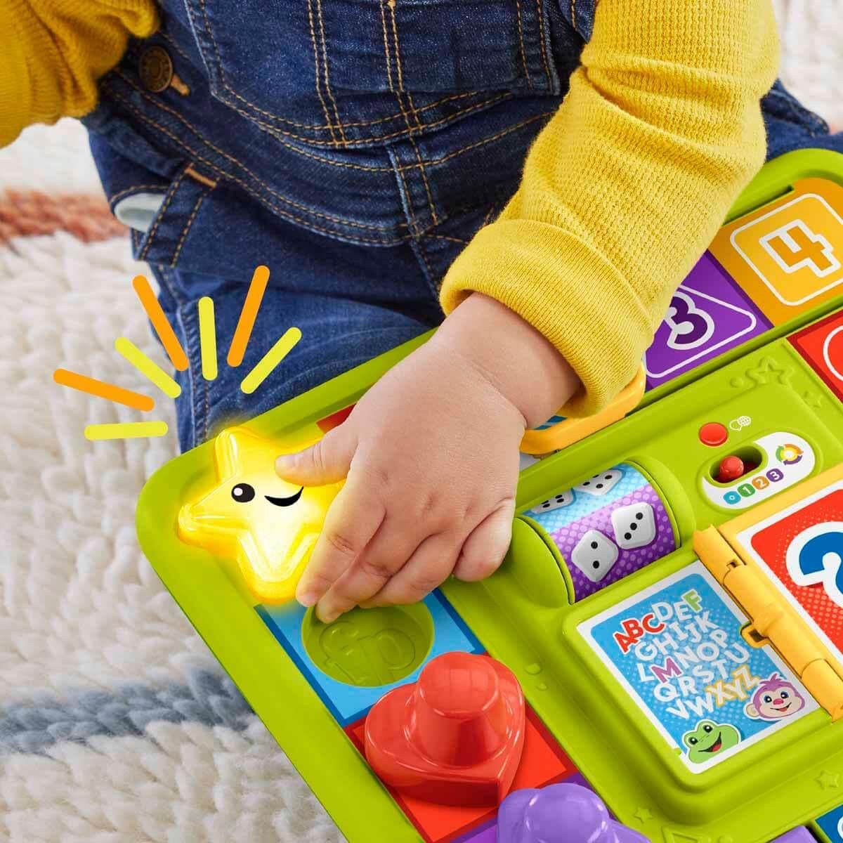 Fisher-Price Hündchen Spielstation Fisher-Price Musikwiedergabe Brettspiel Babyspielzeug, Spaß und Lernen Hündchen Spielstation, mehrsprachige Version HRB70