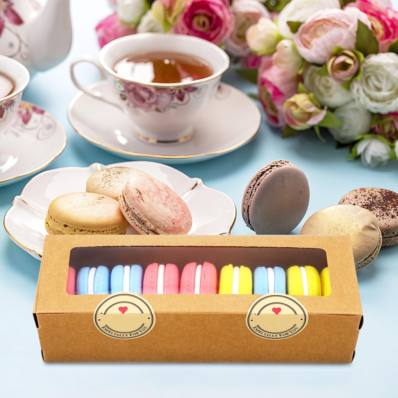 Mobestech Lot de 50 Boîtes à Macarons en Carton Kraft Marron avec Fenêtre Transparente, Légères Autocollants, pour Boutique ou Usage Domestique