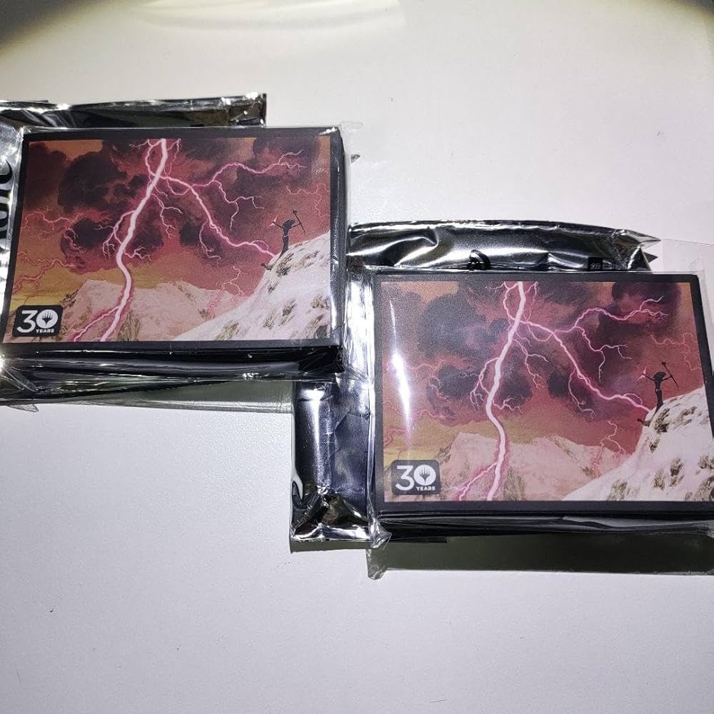 MTG 30周年　スリーブセット Amazon.co.jp: MTG 30周年アートスリーブコレクション 稲妻 80枚入り 2