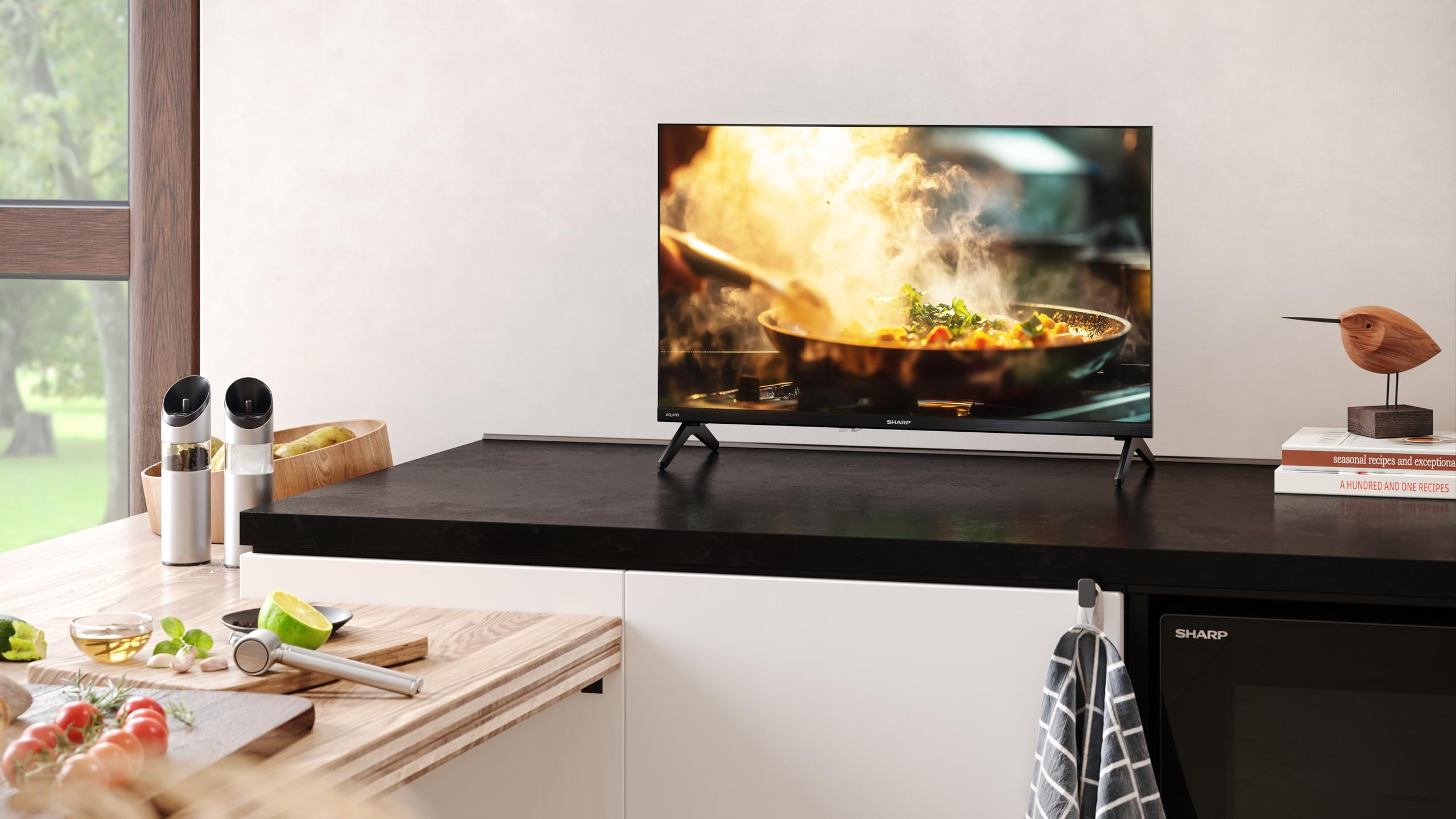 SHARP 24HF2365E – Google TV, 24" HD, Rahmenlos, 60 Hz, Bluetooth, Ton 2x3 W, HDMI x3, USB x2, Farbe Schwarz [Energieklasse E]