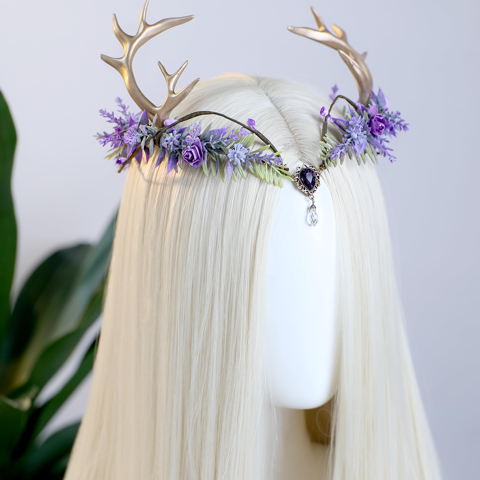 MOSTORY Geweih Kopfschmuck Elfe für Feen Accessoires Damen, Lila Haarschmuck mit Blumen und Edelsteine für Cosplay Faschingskostüme
