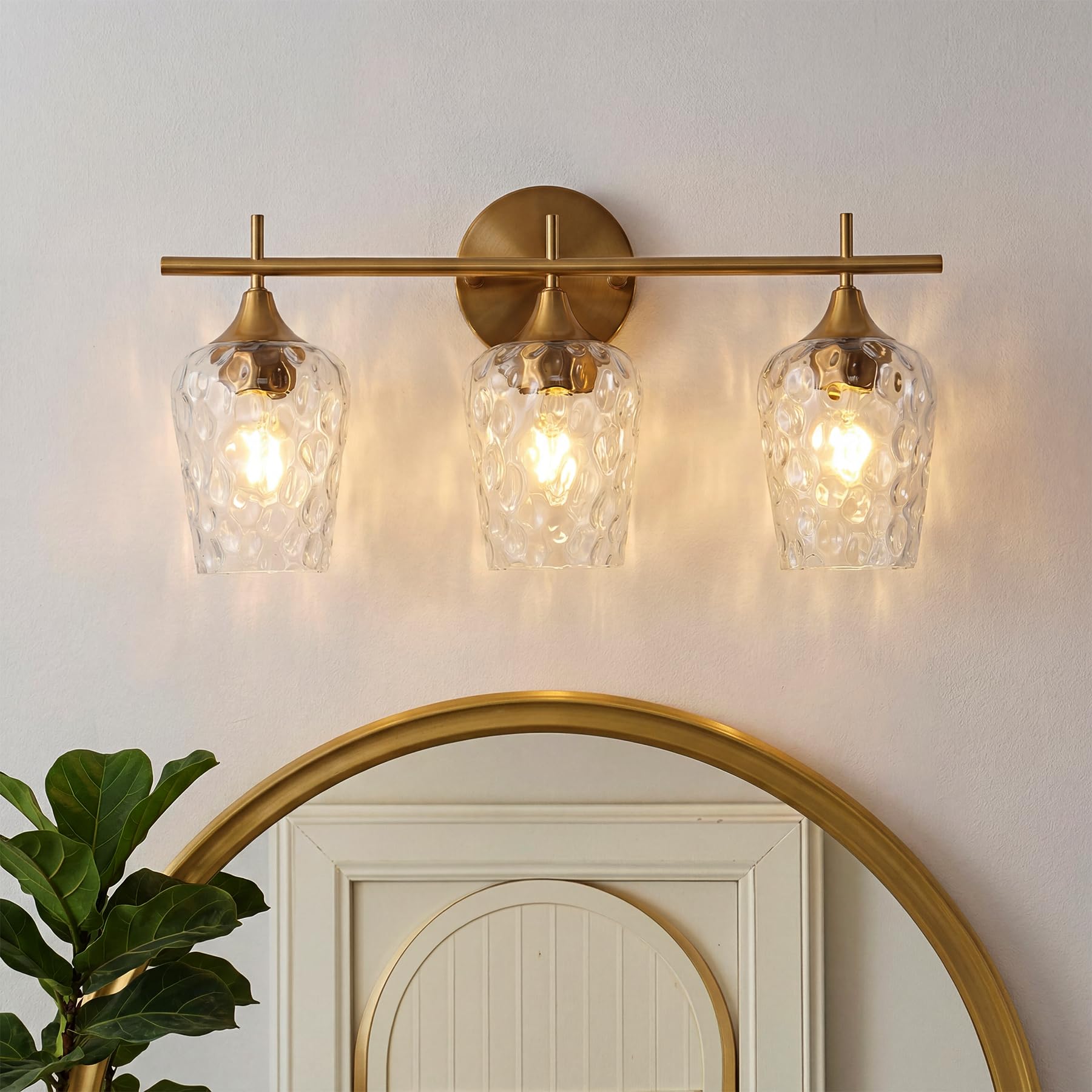 Tribesigns - Aplique de pared de baño (3 luces, modelo dorado, con pantallas de cristal corrugado, casquillos E27. Ideal para espejos de baño, cocina, pasillo y dormitorio. Am