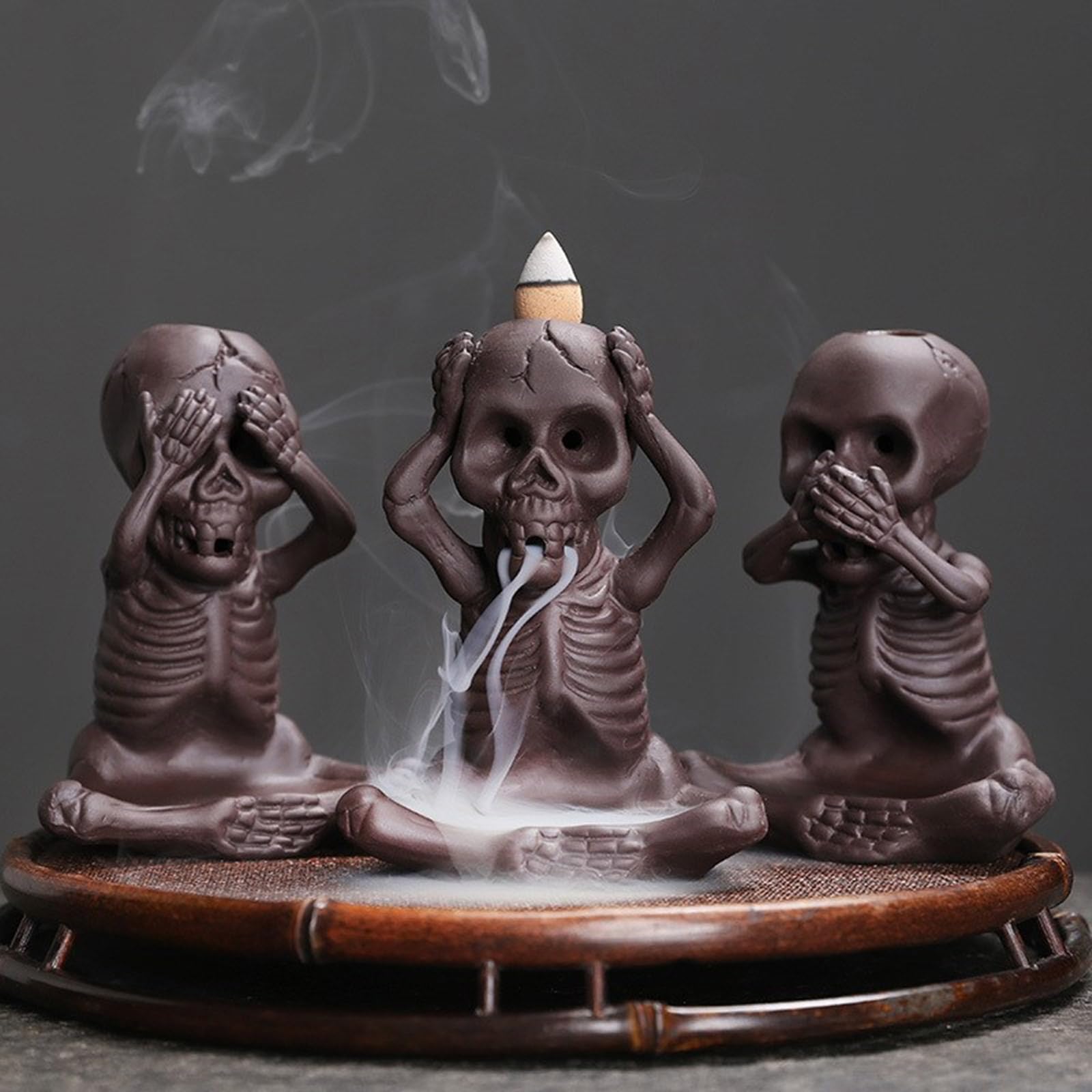 Generisch Aromatics - Dispensador de incienso con forma de calavera, cerámica, decoración del hogar, meditación y ambiente casero, cascada