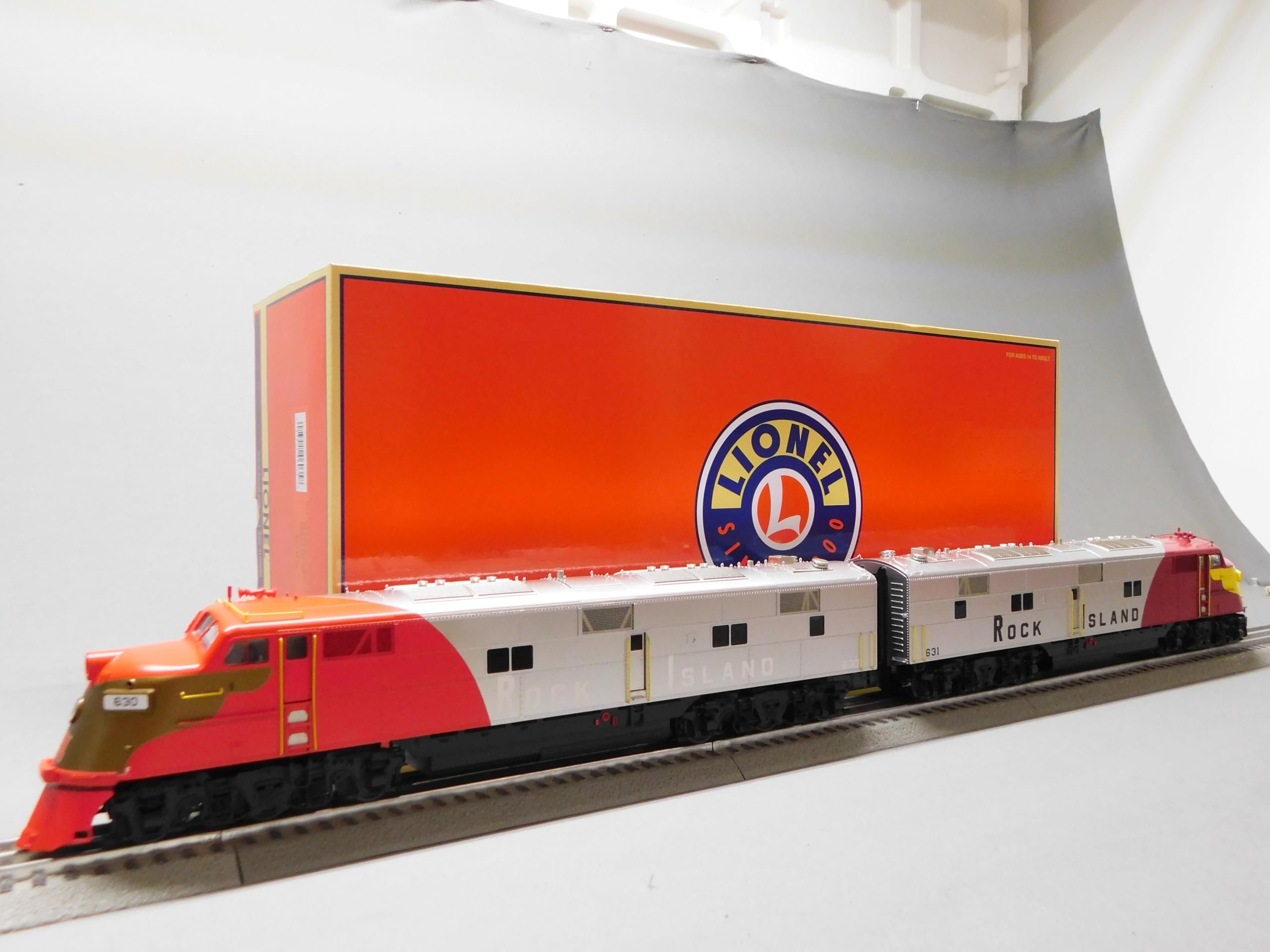 Lionel Rock Island Legacy E6 AA Diesel Engine Set O Gauge 2433630