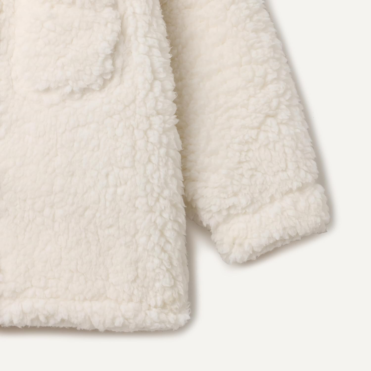 Amazon Essentials x Sofia Grainge Toddlers and Baby Boys' Sherpa Fleece Overshirt Jacket