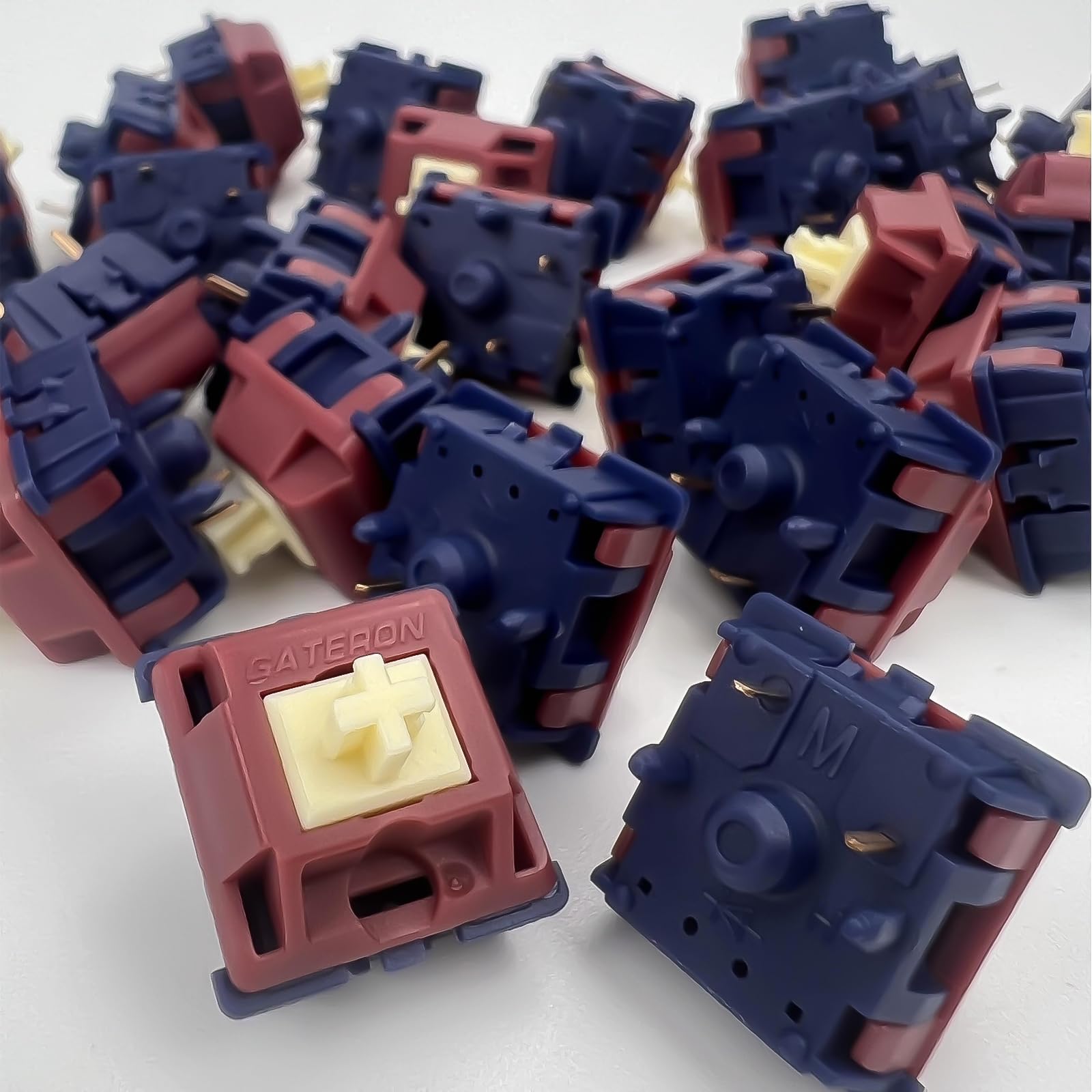 GUYEKS Gateron Quinn Keyboard Switches, 5-pinowe przełączniki liniowe, Factory Pre-lubed, 59gf Keyboards, kompatybilne z diodami RGB LED, odpowiednie do klawiatur mechanicznych MX (108 sztuk)