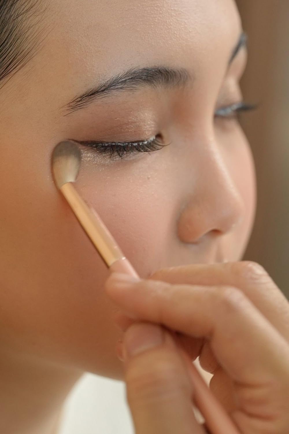 Perfect10 Pro Artistry Brush Set, Vegan Synthetic Hair, Makeup Brushes, Off-White with Gray Tips, Rose Gold Aluminum, Pink, Professional, All Skin Types, 10 Pieces | RUBY VIBE CO