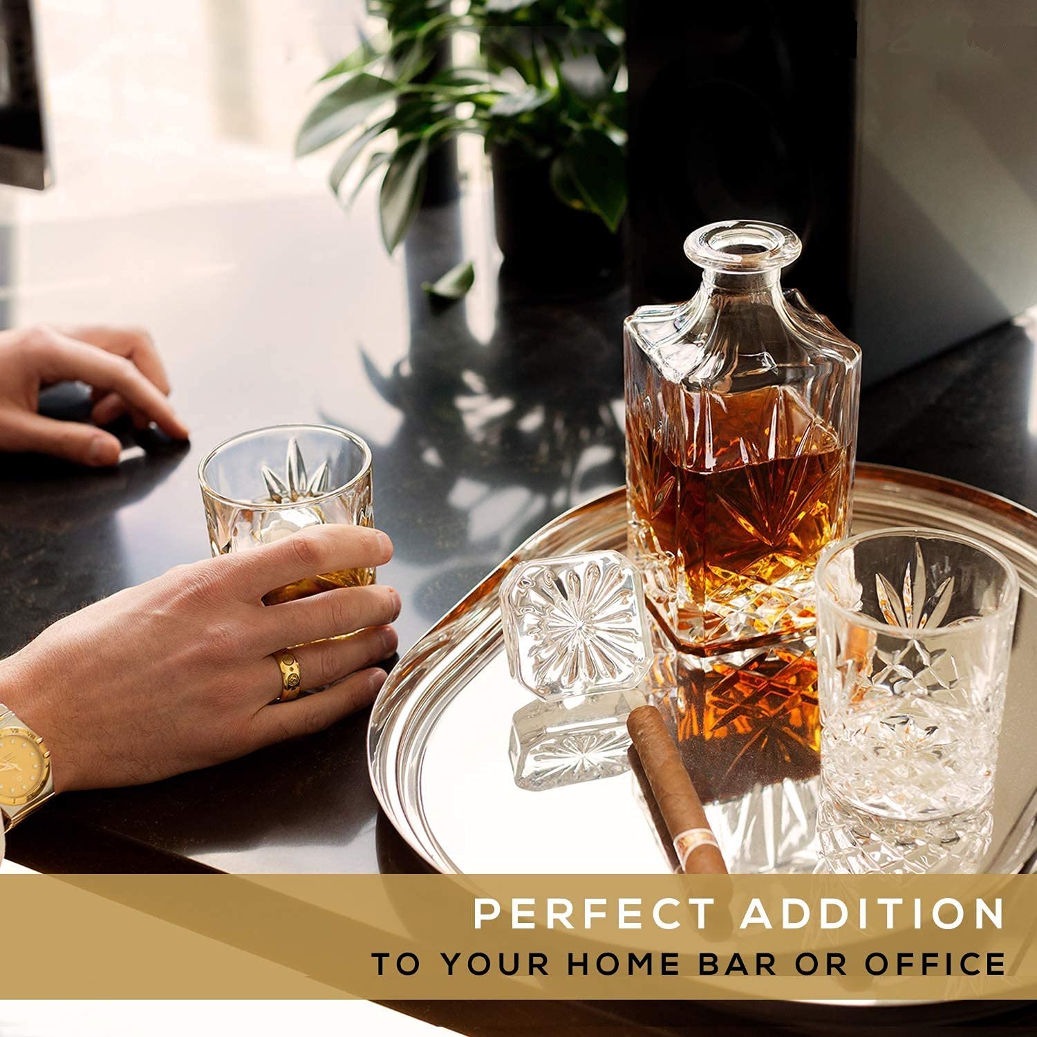 Jorunb 7 Piece Decorative Whiskey Decanter Set Classic Whiskey