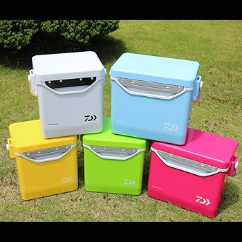 Daiwa S850 Mini Cool Cooler Box, Magenta, Small, 8.5 Liters