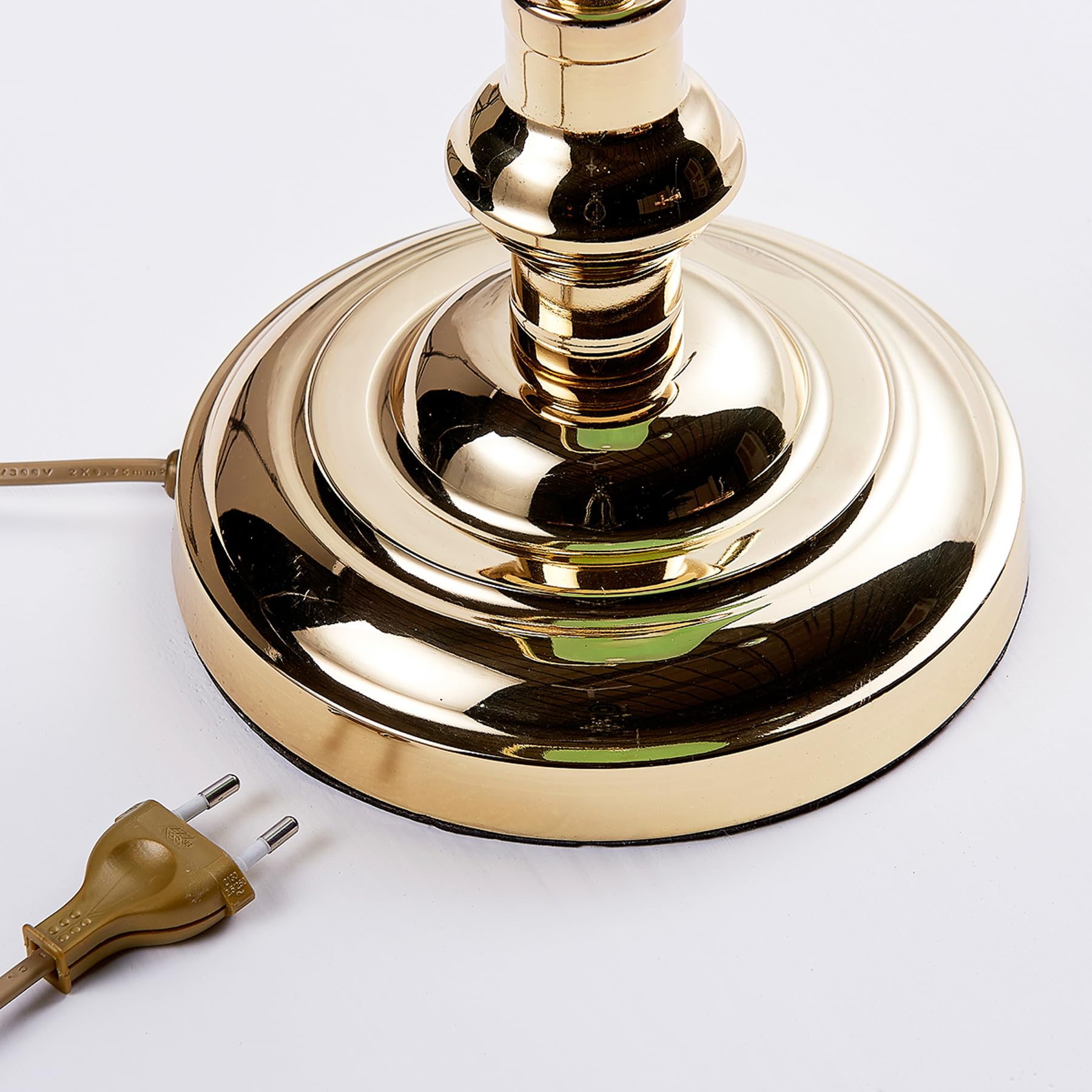 Lindby Bankerlampe grün messing poliert, Retro Schreibtischlampe Bürolampe mit Zugschalter Tischlampe 1 flammig E27 Fassung max. 60W ohne Leuchtmittel