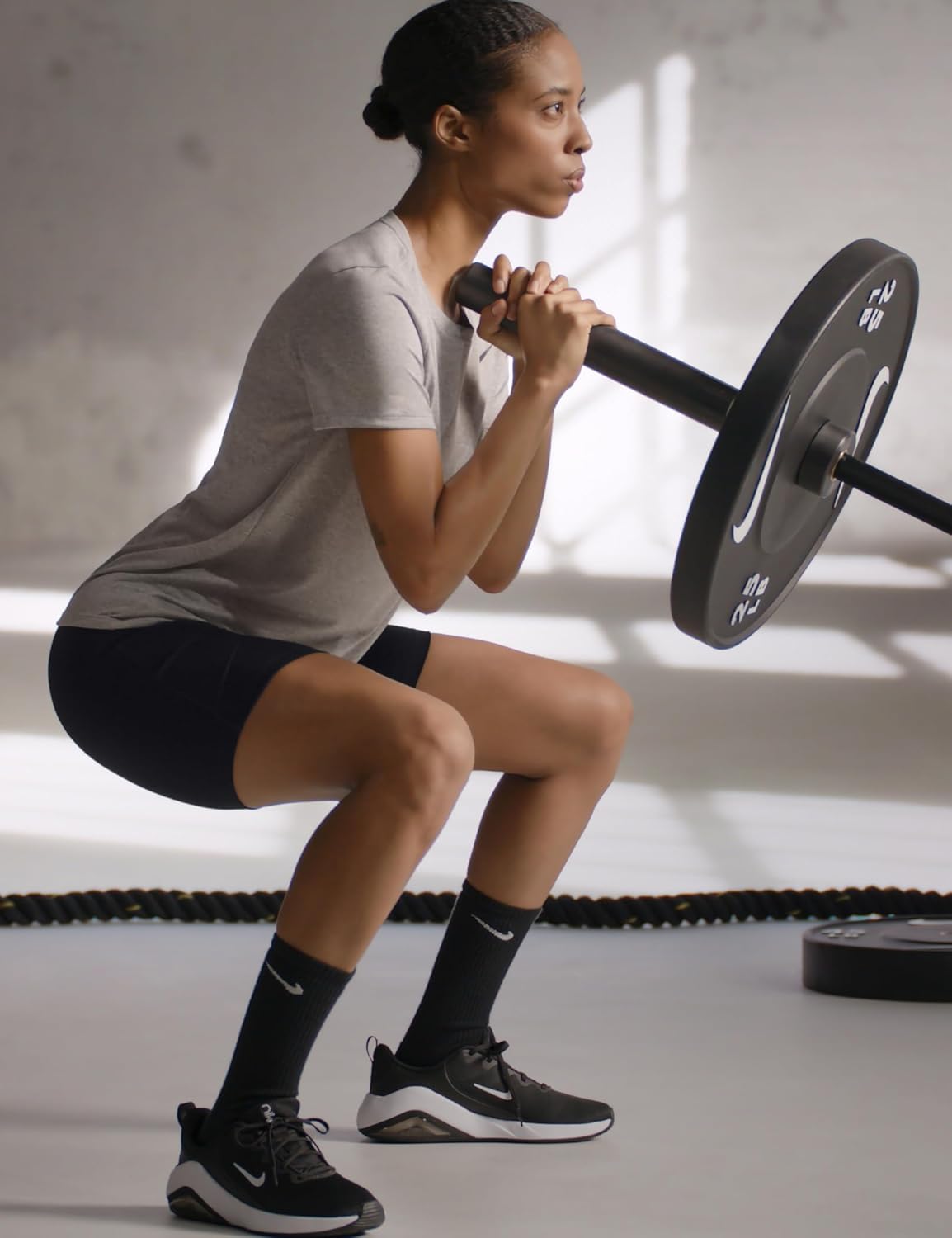 Nike Women's One High-Waisted Bike Shorts (8" Inseam w/ Pocket) - Image 2