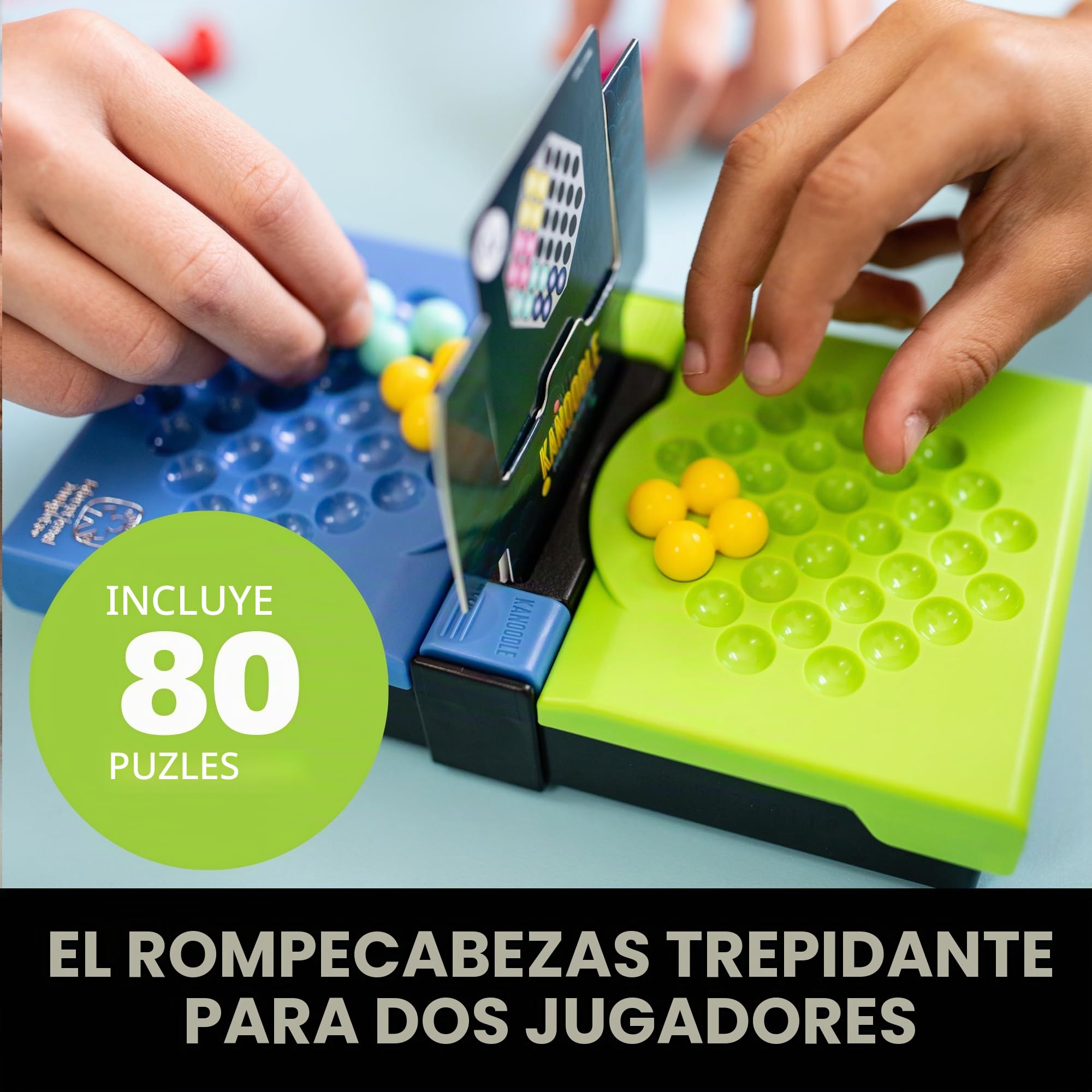 Learning Resources Kanoodle Cabeza a Cabeza – Juego de Lógica 3D para 2 Jugadores – Desde 7 Años – 80 Retos + Tablero Portátil – Juego Educativo de Viaje