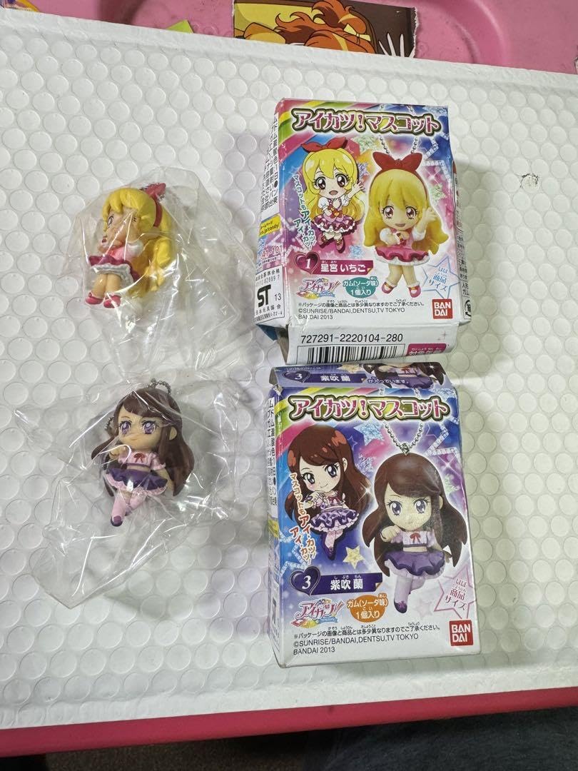 Amazon.co.jp: アイカツ マスコット 星宮いちご 紫吹蘭 食玩 欠品