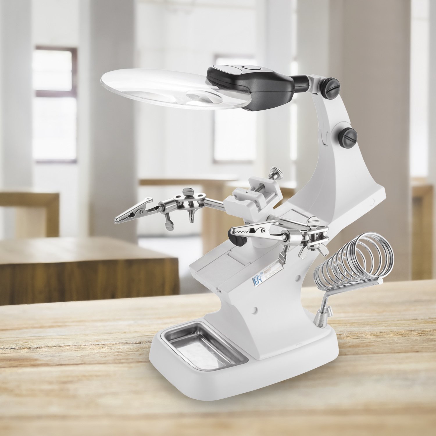 Fancii LED Light Helping Hands Magnifier Station 2X 4X USB Lighted