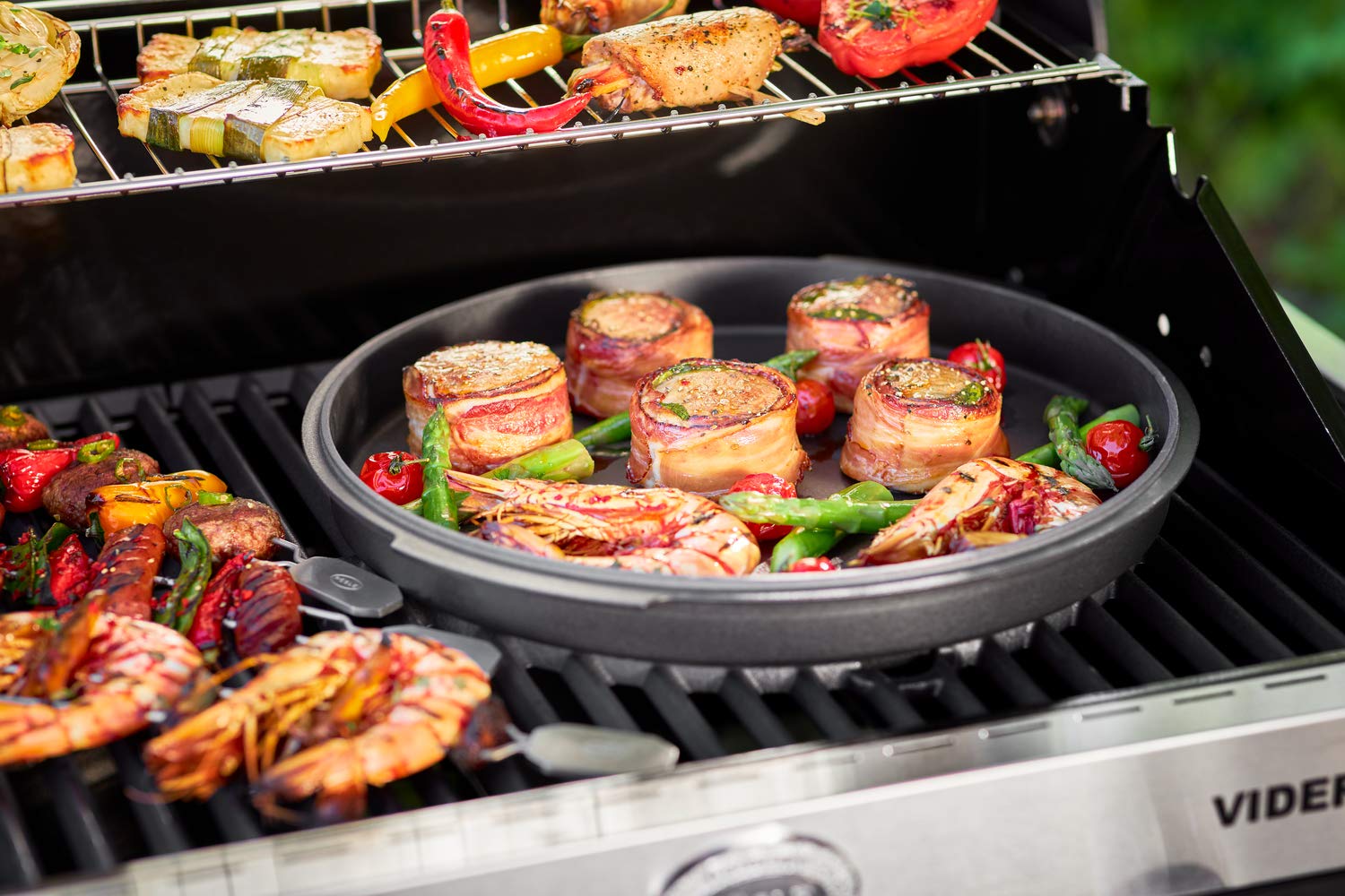 RÖSLE VARIO+ Grillrost, Hochwertiger Grillrost aus emailliertem Gusseisen für VARIO-Einsätze, passend zu RÖSLE VIDERO G3 ab Modelljahr 2021, Schwarz | Hochwertiger Grillrost für Vario-Einsätze, passend zu RÖSLE VIDERO G3 ab Modelljahr 2021