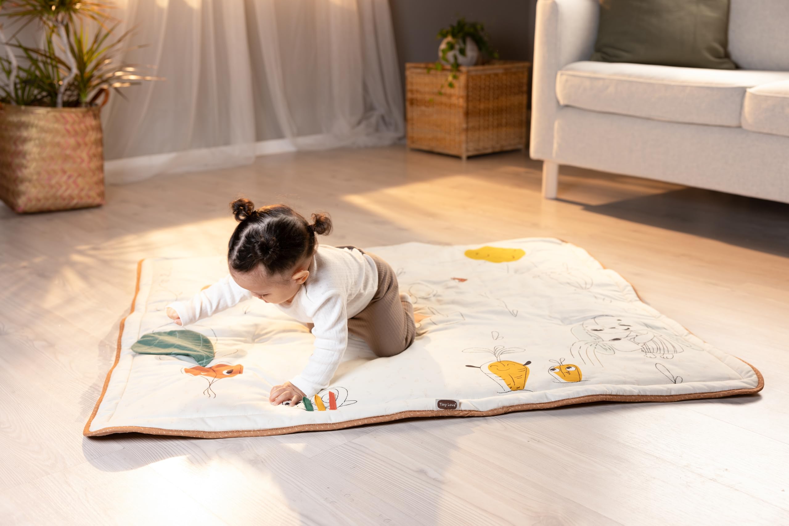 Tiny Love Weiche Super-Spielmatte aus natürlicher Baumwolle und recycelten Materialien, naturinspiriertes Design, neutrale Farben, weich, sensorisch, entwicklungsfördernd, Garden of Adventures
