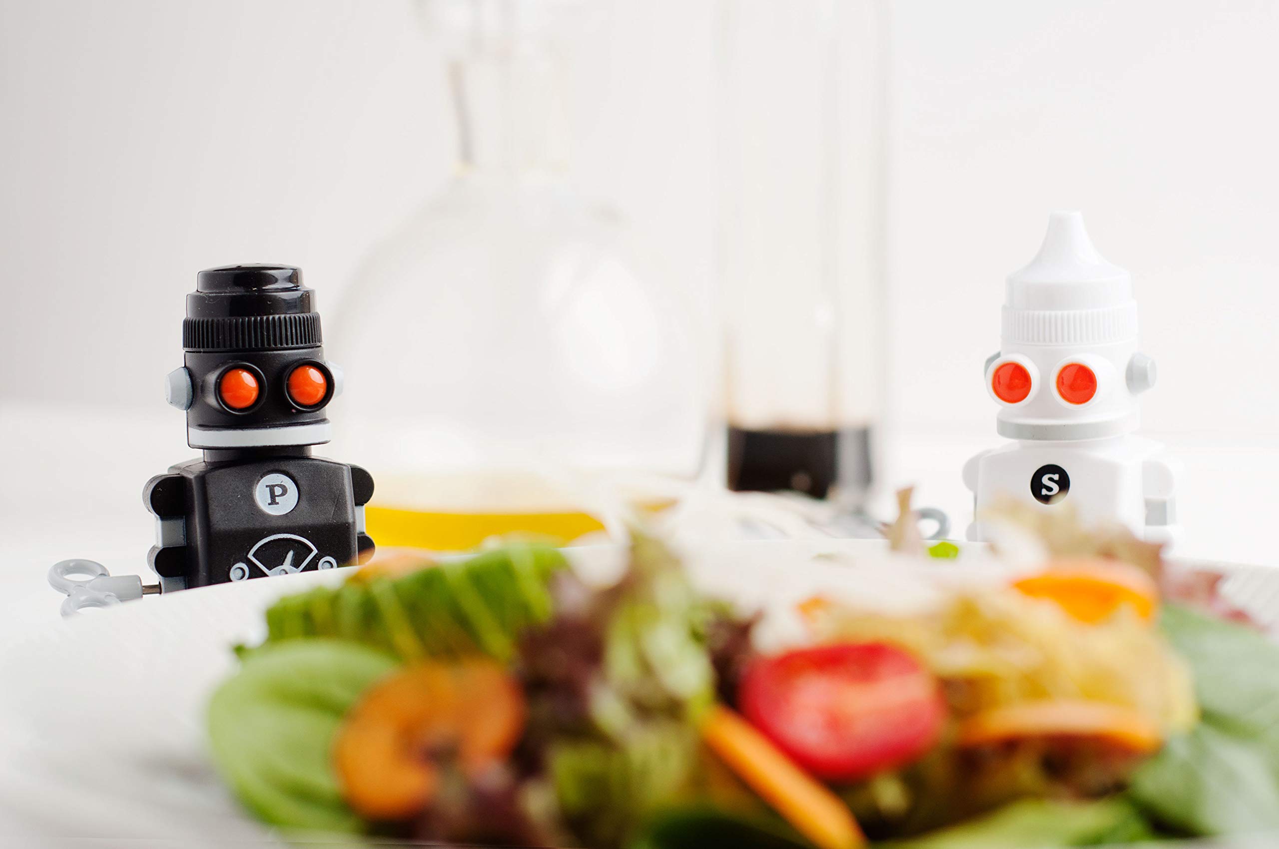 Amazon | SUCK UK Salt & Pepper Bots サックユーケー ソルト