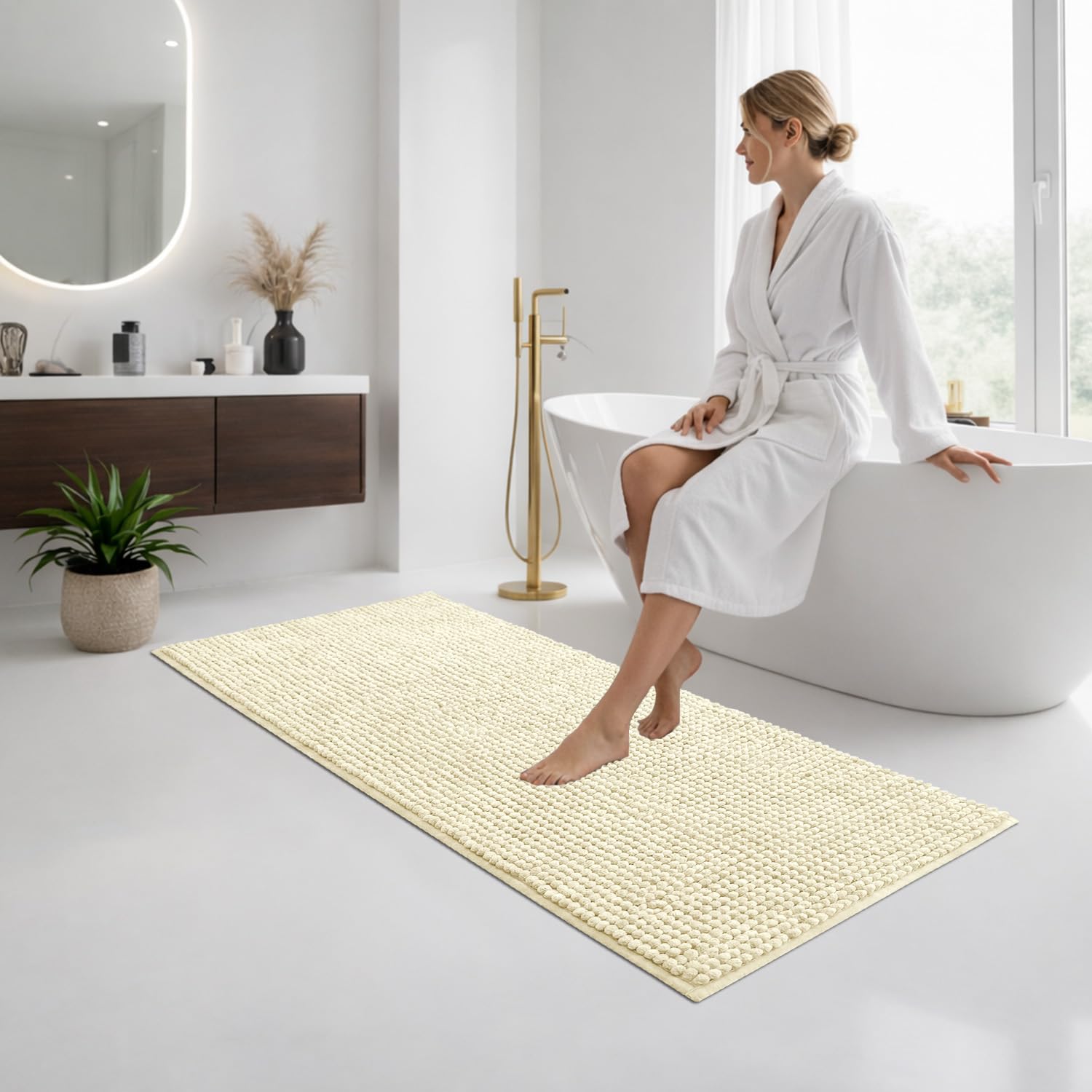 Moonlight Bedding Bath Mat Non Slip Anti Mould - Chenille Shower Mat Cream 60x90 cm Super Absorbent Bathroom Mat Machine Washable Extra Soft Fluffy Bathmat