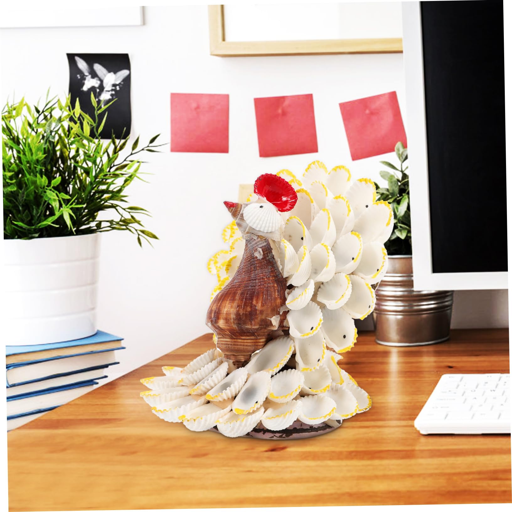 PRETYZOOM Beautiful Conch Shells Made Peacock Decor Elegant Peacock Ornament for Living Room Random