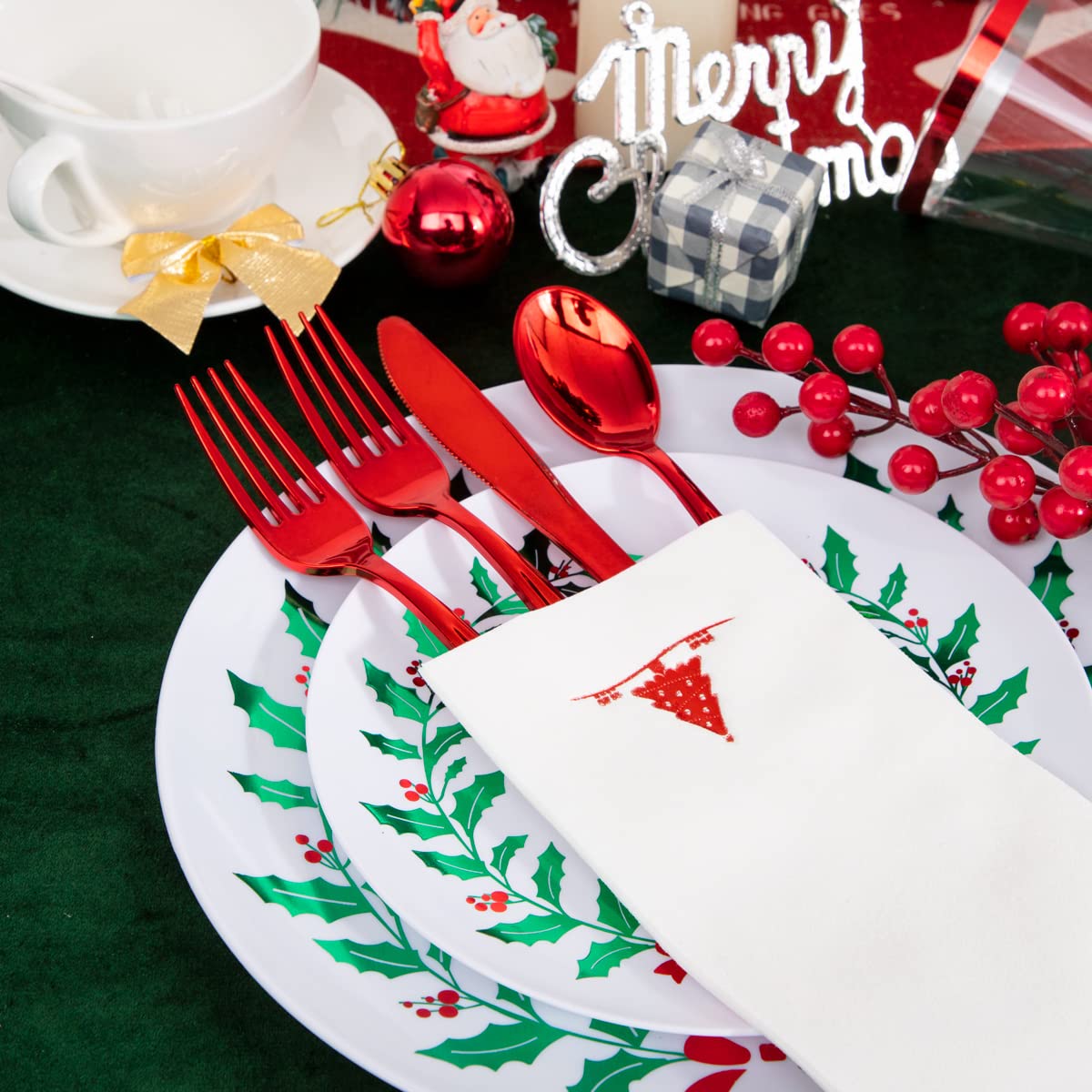 Liacere 175PCS Christmas plastic plates-White and Green Plates-Christmas party Plates include 50Christmas Wreath plates, 25Guests Red Disposable Cutlery, 25Cups, 25Christmas Tree Napkins for Christmas