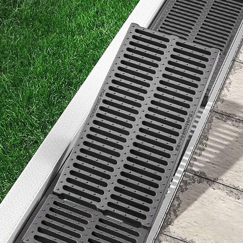 Grille de descente de gouttière pour éliminer les flaques d'eau de votre cour et trottoir