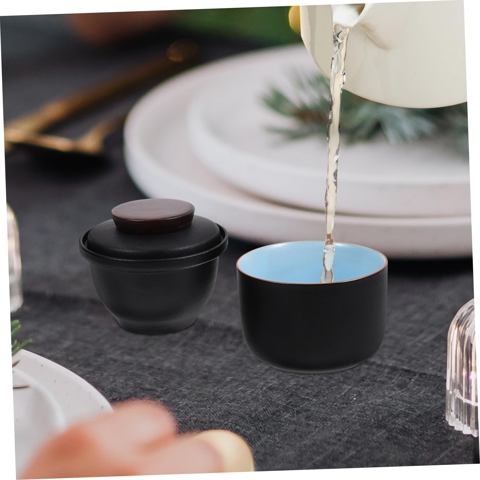 COLLBATH Keramik Reise Teeset 1 Satz in Schwarz für Unterwegs | Kleiner Satz mit Tasse und Teedose, Robust und Formstabil, Rutschfeste Nutzung bei Reisen