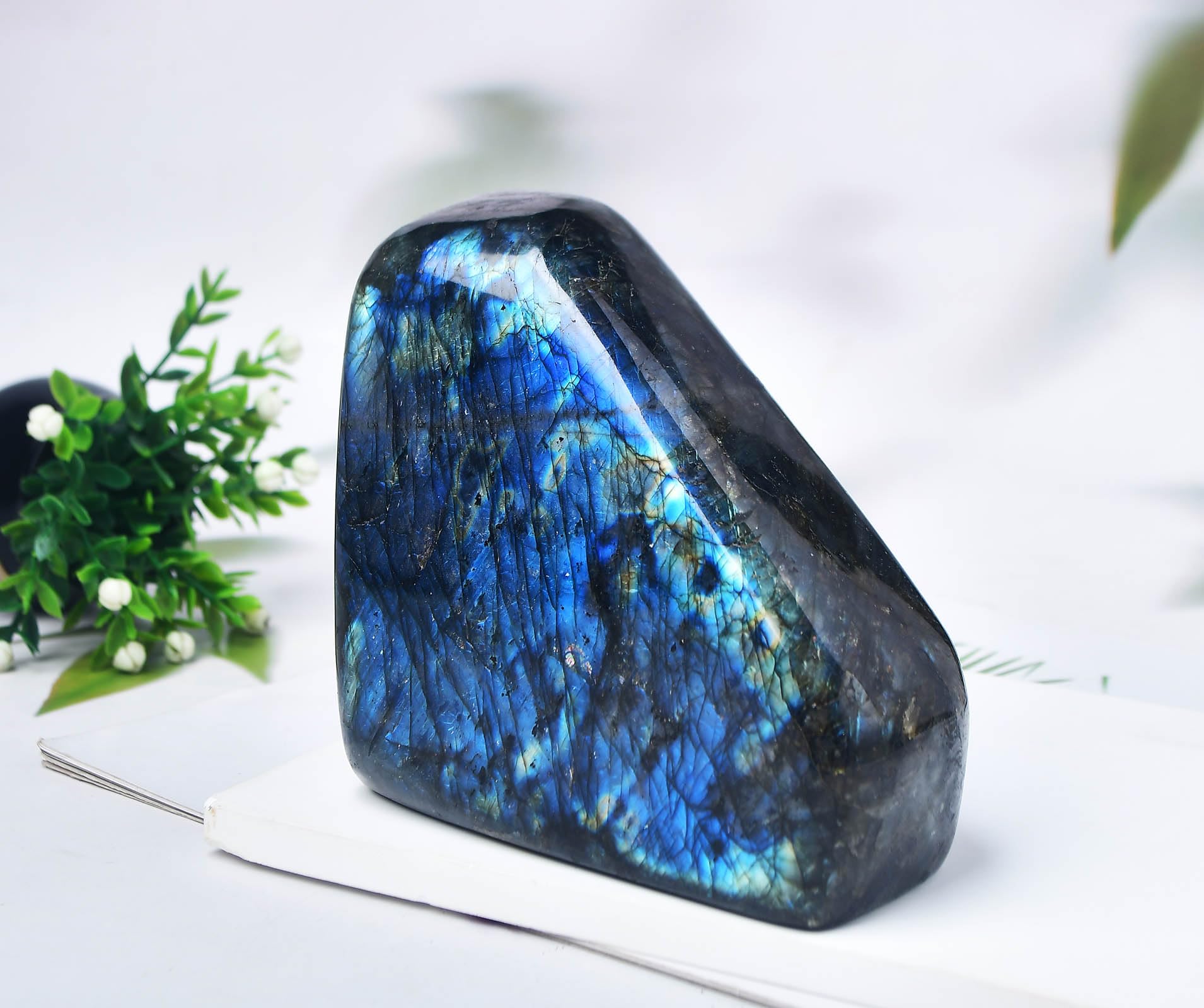 FZBHRO Extra Large Labradorite Rock Polished Blue Labradorite Slab Healing Crystal Stone Block for Meditation Home Decor 6.6-7.7 Pound