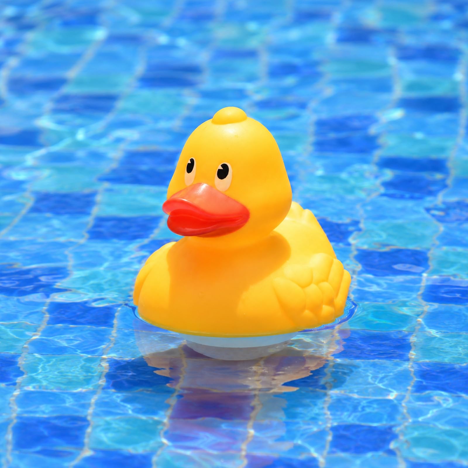 XY-WQ Galleggiante per cloro, dispenser di cloro galleggiante per piscina (anatra gialla), adatto per compresse da 1 e 7,6 cm, per piscine grandi e piccole, vasca idromassaggio, spa