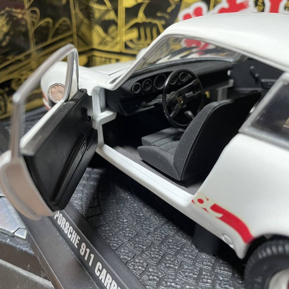 Amazon.co.jp: 品 京商 1/18 サーキットの狼 ポルシェ911 カレラ RS 