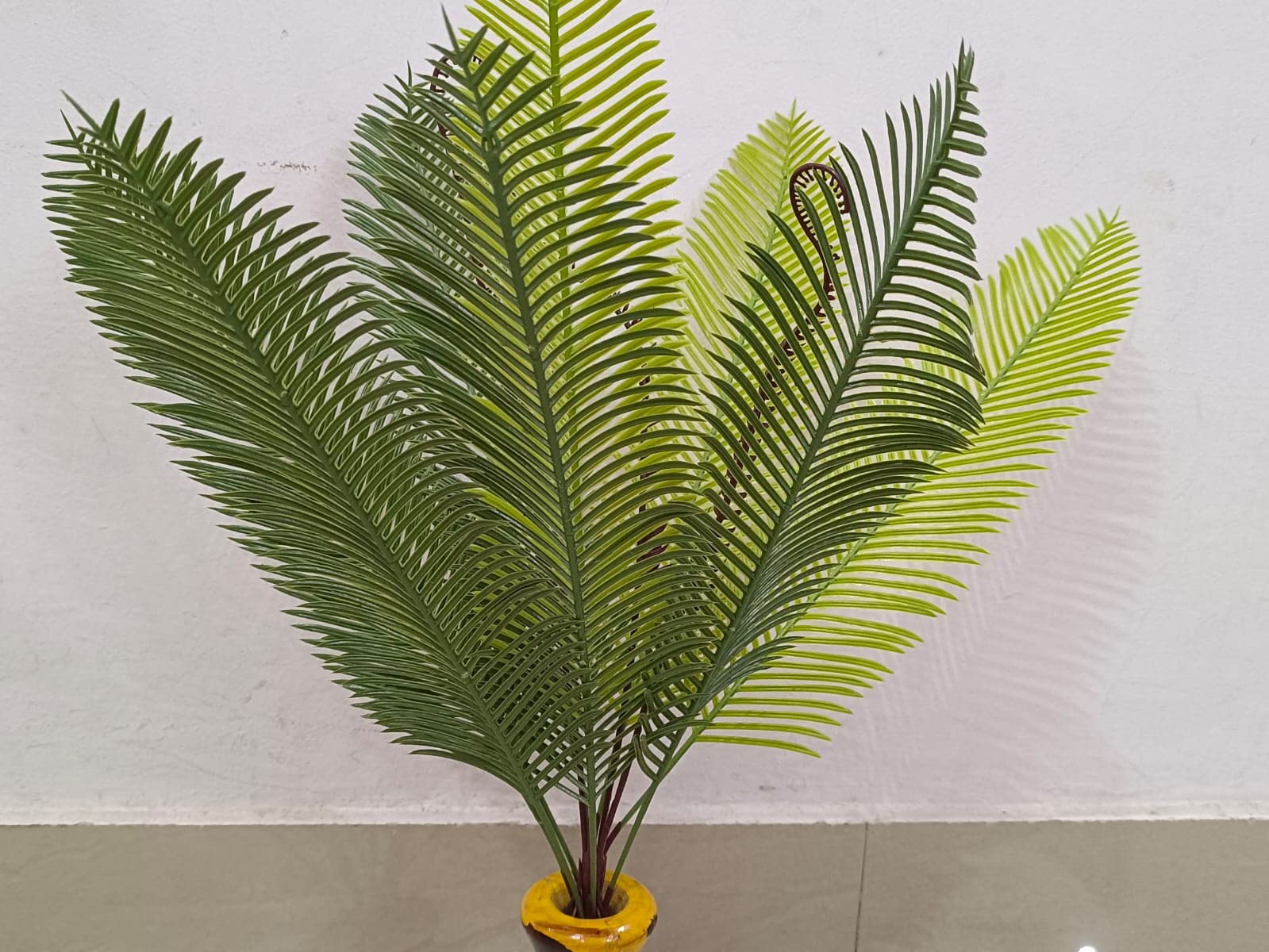 DN Enterprises Large Size Artificial Green Palm Patta for Home Office Table Decoration (60cm Long) | Natural Looking Table Top Indoor Plants (B09VDYS1PZ) Amazon Price History, Amazon Price Tracker