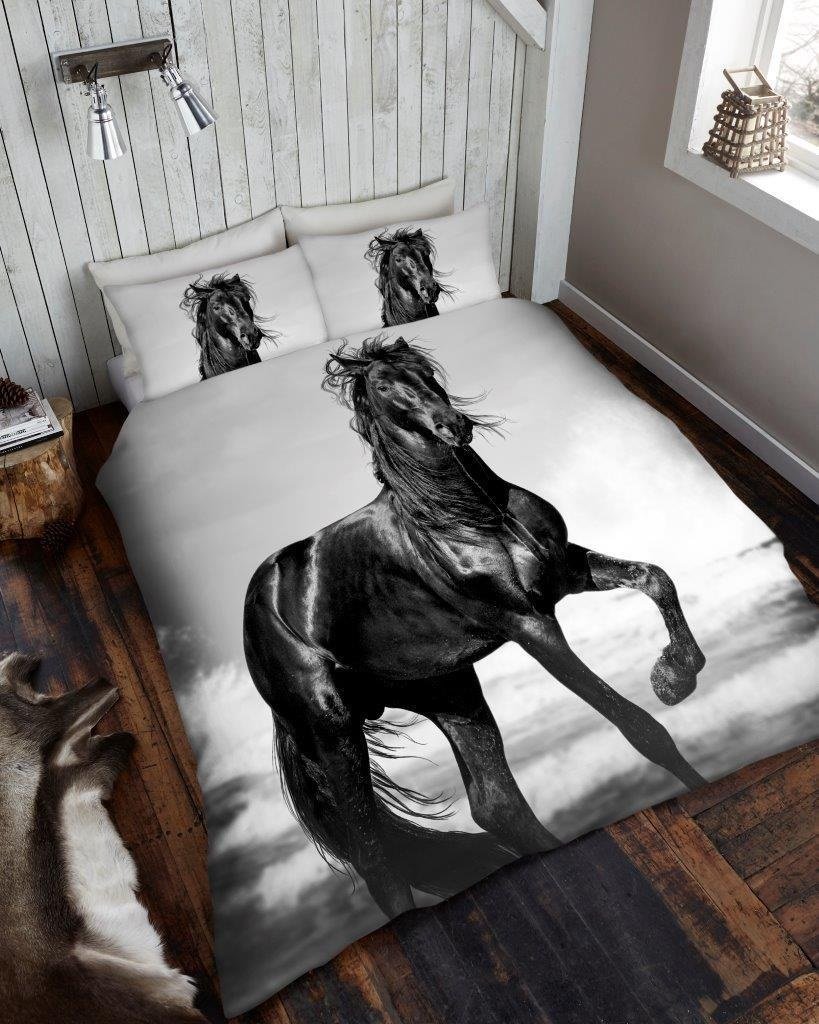 Smart Living 3D Duvet Cover And Pillowcase Set - Stallion - King (220Cm X 235Cm)