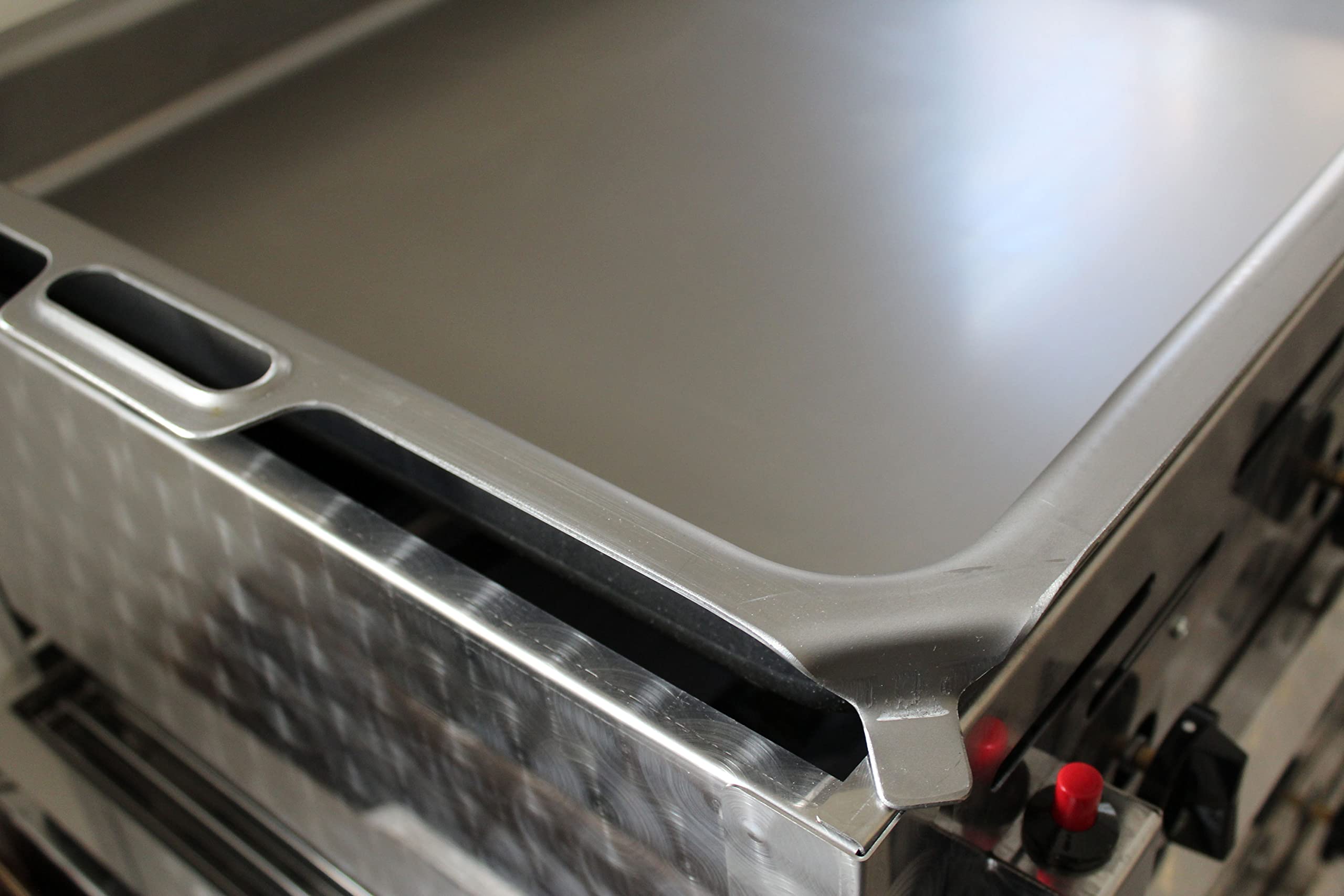 Profi Gasgrill 2-flammig mit Edelstahl-Pfanne hoher Rand I Edelstahl Gastrogrill I Gasbräter I Gastrobräter I Piezo-Zünder 2 Gasbrenner stufenlos regelbar Gasschlauch Druckminderer
