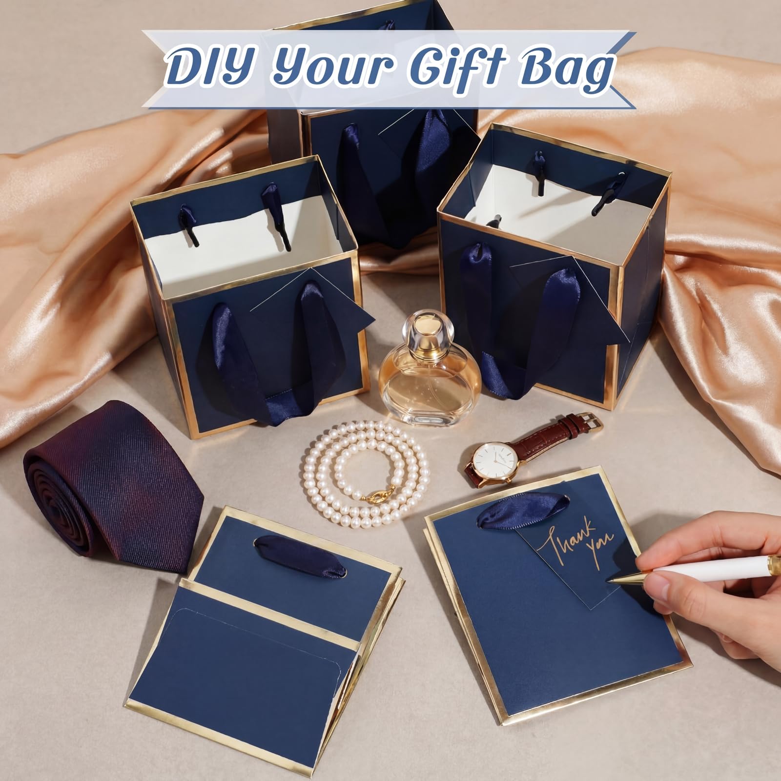 Yeaqee Lot de 100 mini sacs cadeaux en papier avec poignées et étiquette, bleu marine, doré
