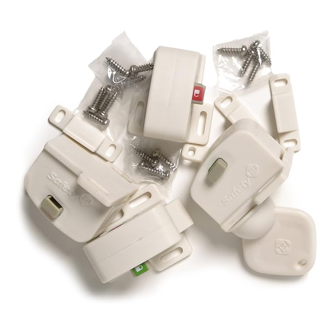 Safety 1st Locks, 4 Locks + 1 Key Baby