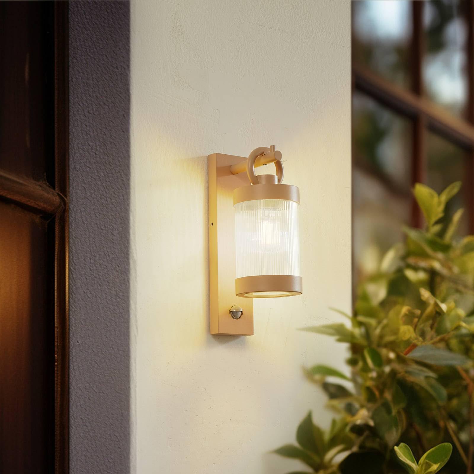 Lindby Yrene (nowoczesny) kinkiet zewnętrzny w kolorze białym z aluminium (1 płomień, E27) lampa zewnętrzna / fasada dom taras i balkon