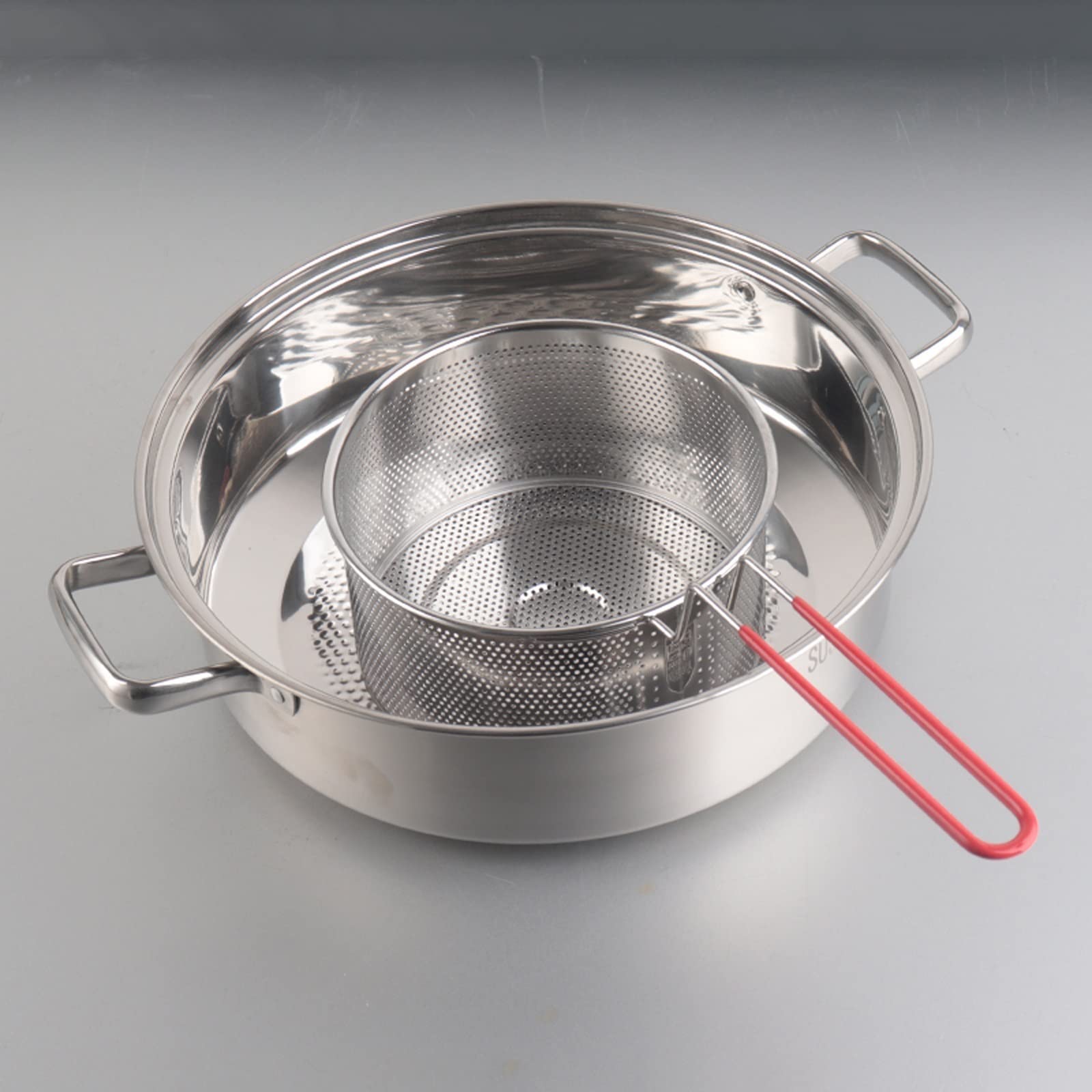 Panier à friture en métal robuste – Passoire en maille fine avec longue poignée pour une friture facile – écumoire ronde parfaite pour les pommes de terre, les poissons et plus encore – Accessoire