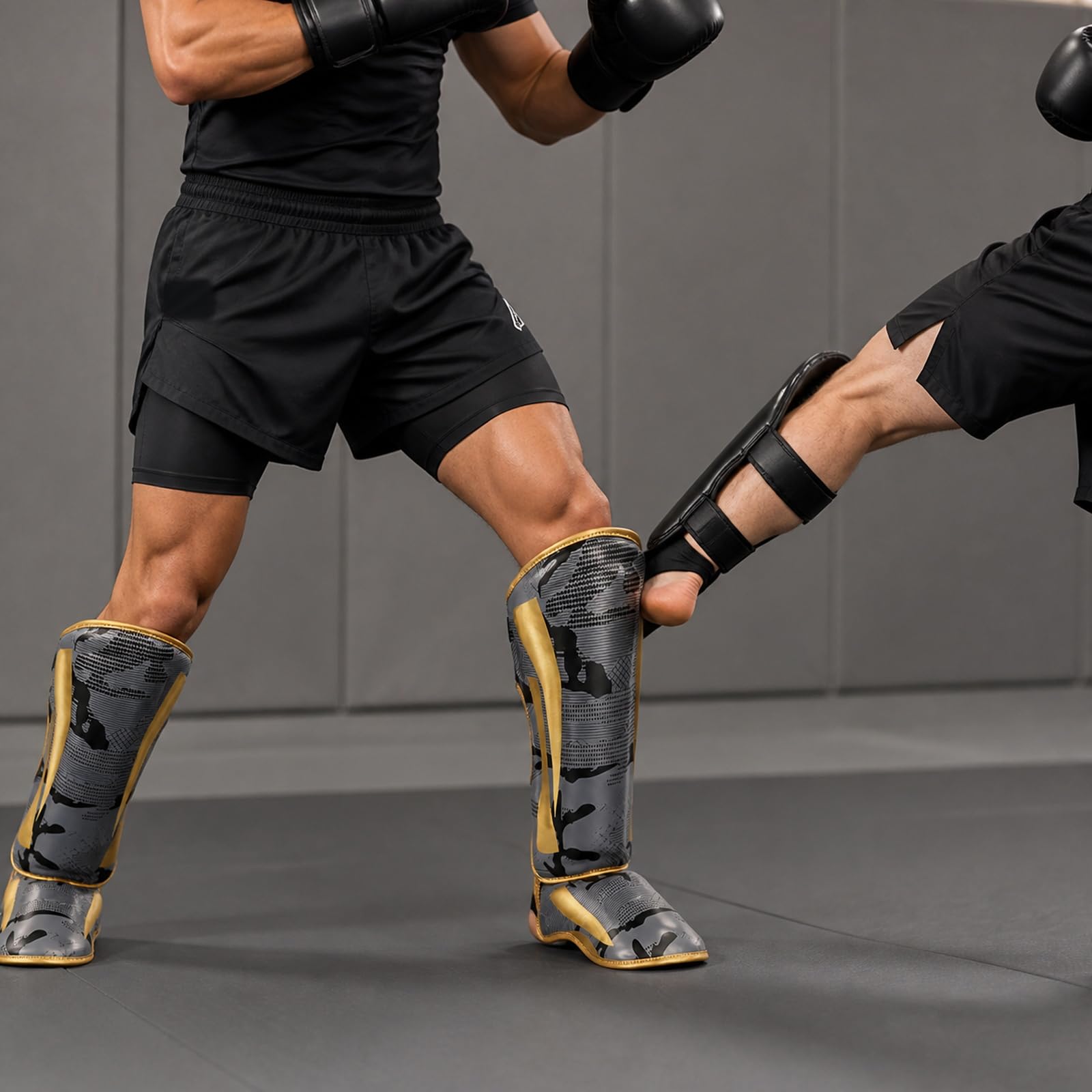 Piedi Protezione Shin Guard,Parastinchi Piedi Protezione Shin Guard,Parastinchi Karate,Regolabili,vestibilità Sicura,Comodo,per Boxe,Taekwondo,Muay Thai,Sport da Combattimento