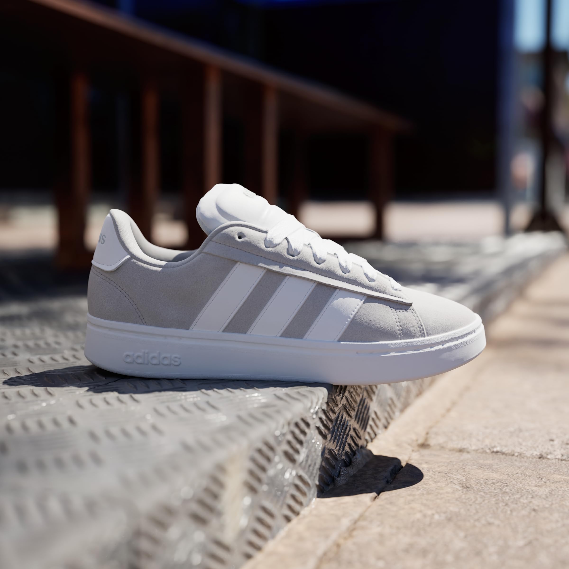 adidas Grand Court Alpha 00s CHAUSSURESHomme