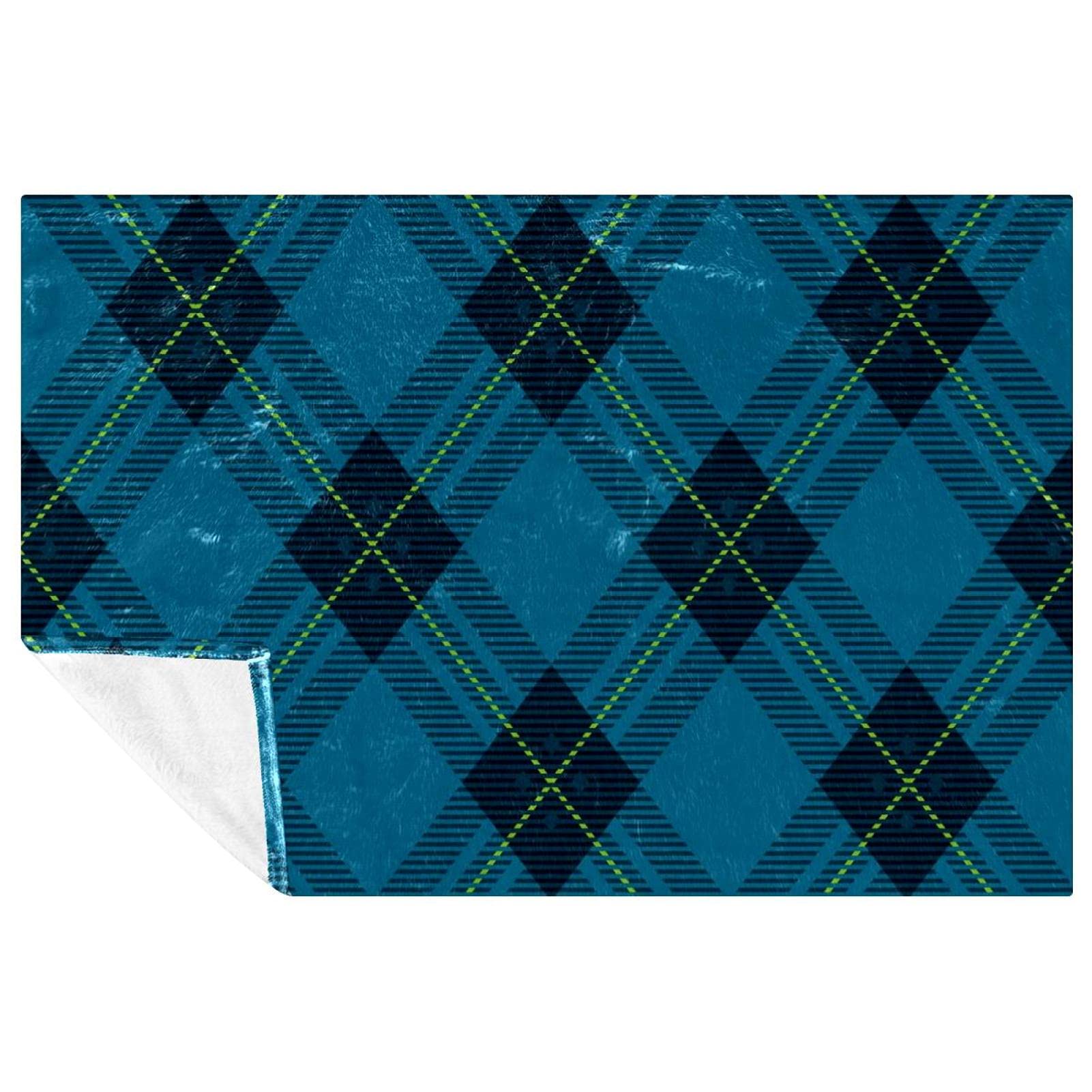 Plaid tartan bleu chaud et enveloppant pour des moments cocooning uniques