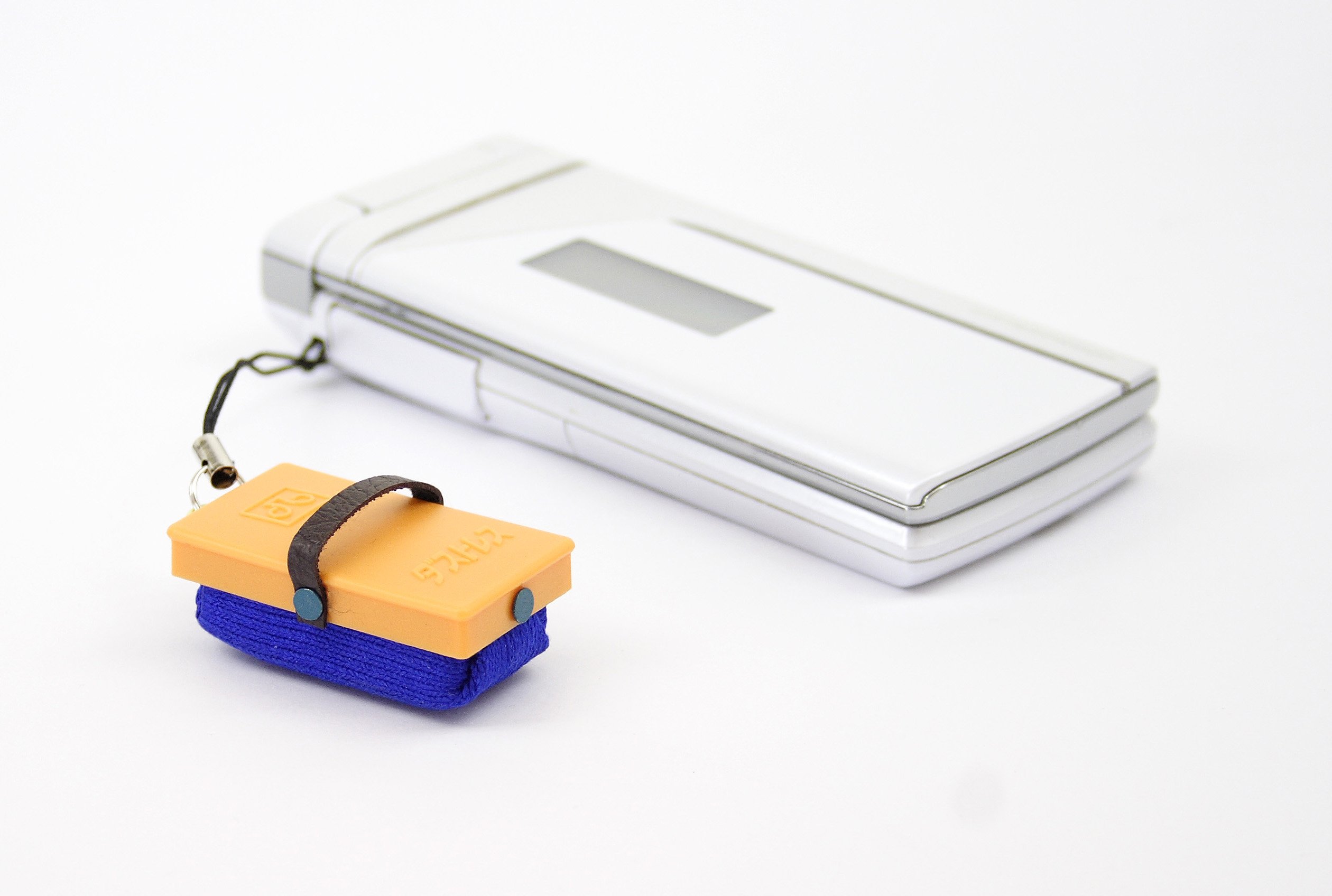 Amazon.co.jp: ダストレス 黒板ふき 携帯クリーナーストラップ