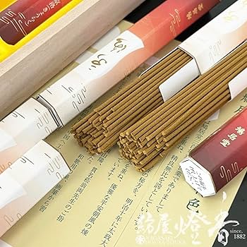 Amazon.co.jp: 鳩居堂 京洛 白檀の香り◇進物用お線香(贈答用・ギフト