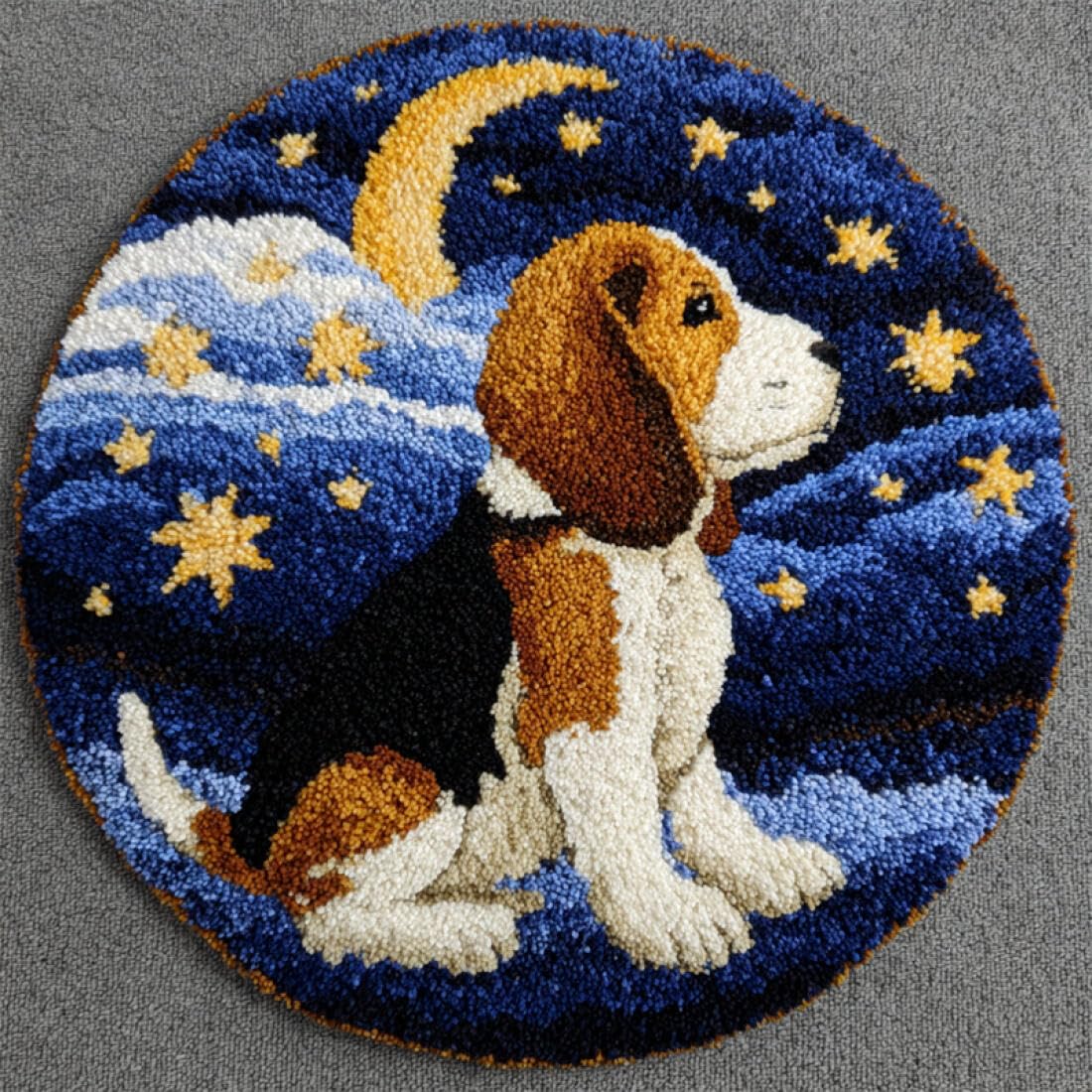Rqwybcaxn DIY Latch Hook Rug Making Kits for Beginners Animal Embroidery Set Cartoon Beagle 60x60cm Round Tapestry with Crochet Hook Bedroom Craft Gift