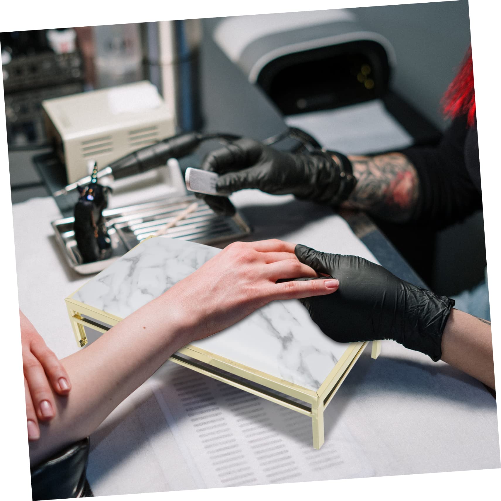 Cuscino Manicure Bianco in Cuoio e Metallo per Nail Art | Poggiamani Unghie, Supporto Stabile per Polso, Formato Portatile, Uso Domestico